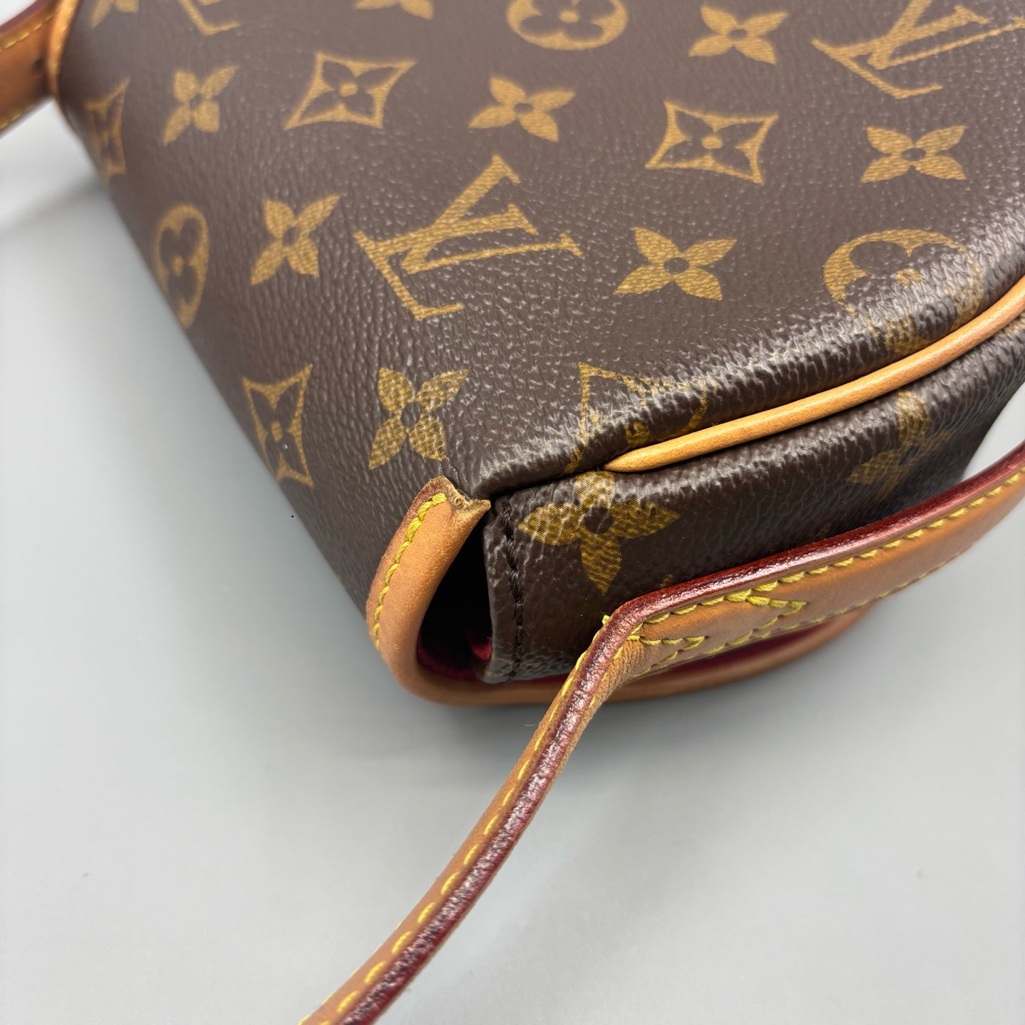Louis Vuitton - Tambourin - Leather - Brown - (mini)