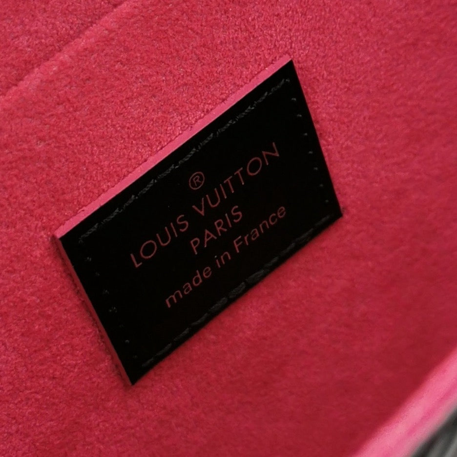 Louis Vuitton - Three-in-one Chain Bag - Epi leather - Black with Pink Accents - (Mini)