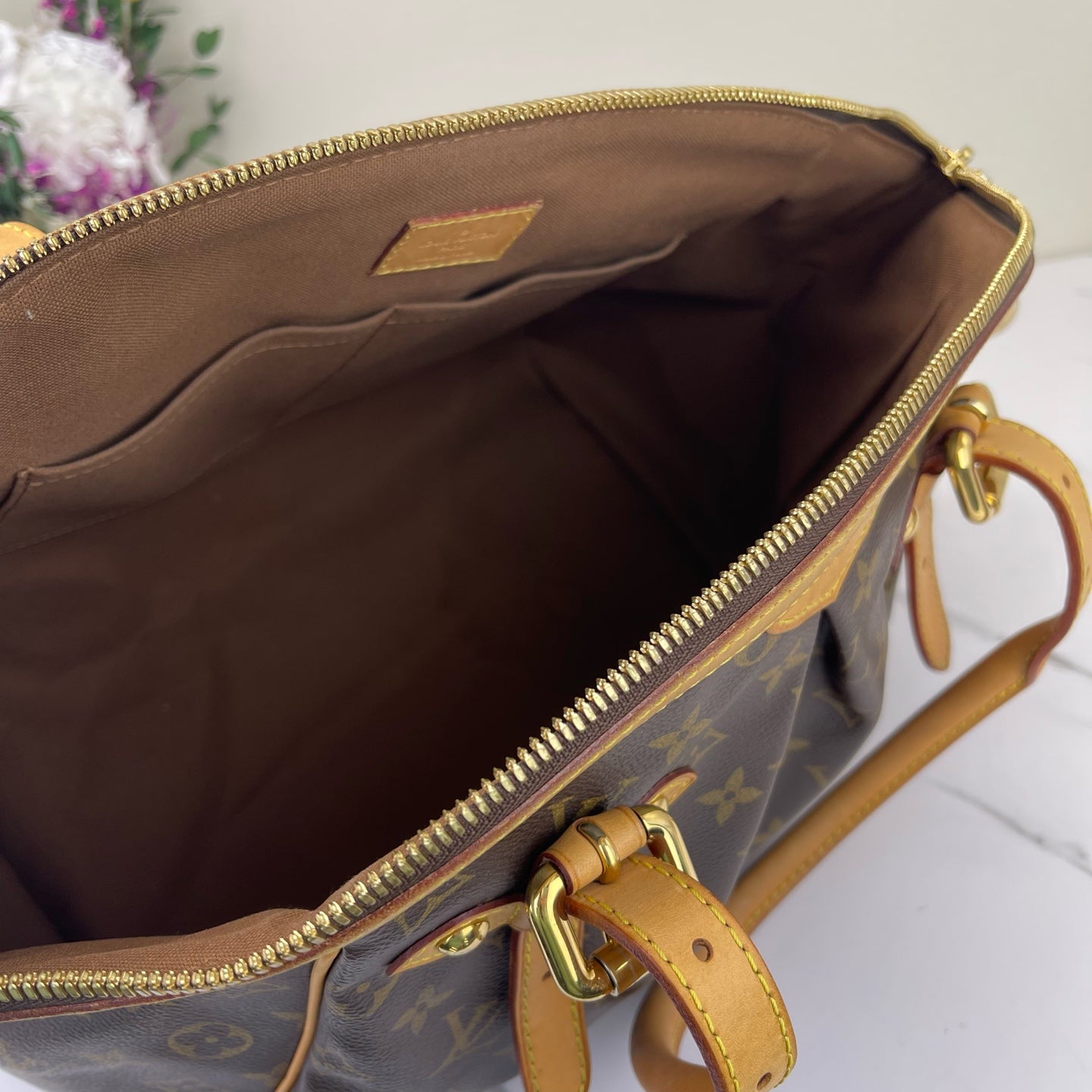 Louis Vuitton - Tivoli - Leather - Brown - (medium)