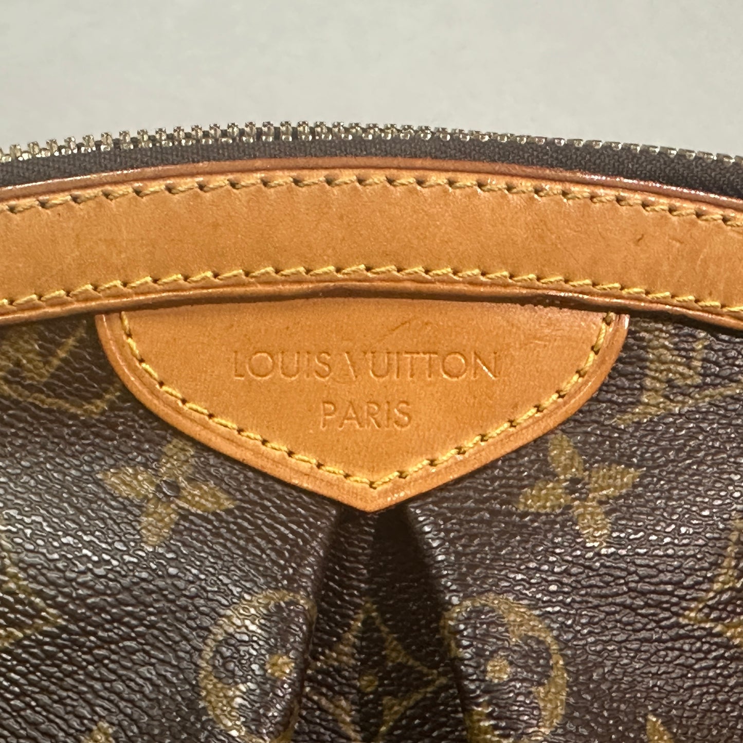 Louis Vuitton - Tivoli PM - Leather - Brown - (medium)