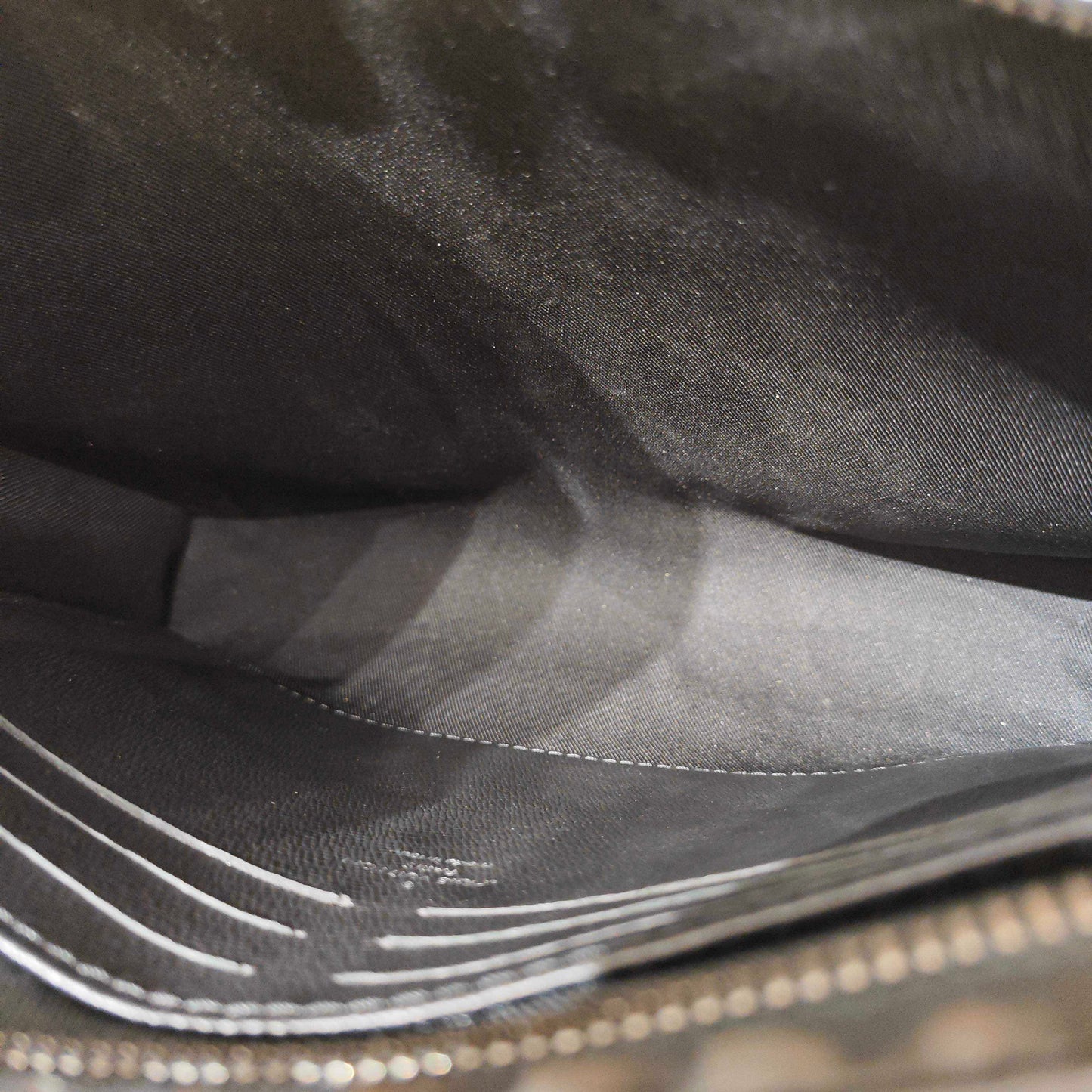 Louis Vuitton - Toiletry Pouch 26 Monogram Eclipse - Monogram coated canvas with leather trim - Black - (Medium)