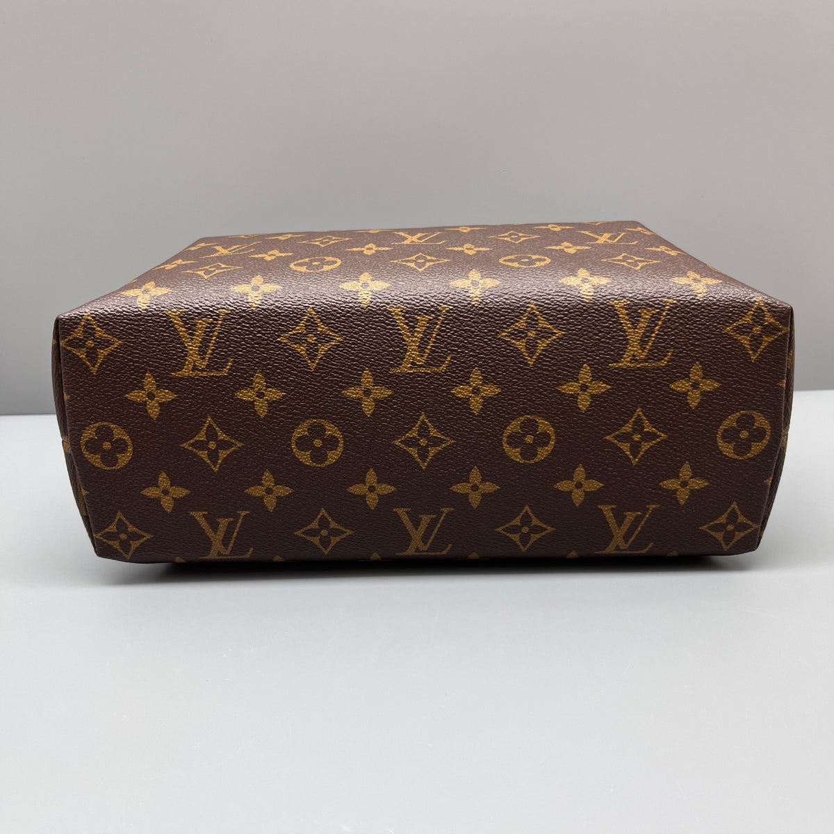 Louis Vuitton - Toiletry Pouch 26 - Synthetic - Brown - (medium)