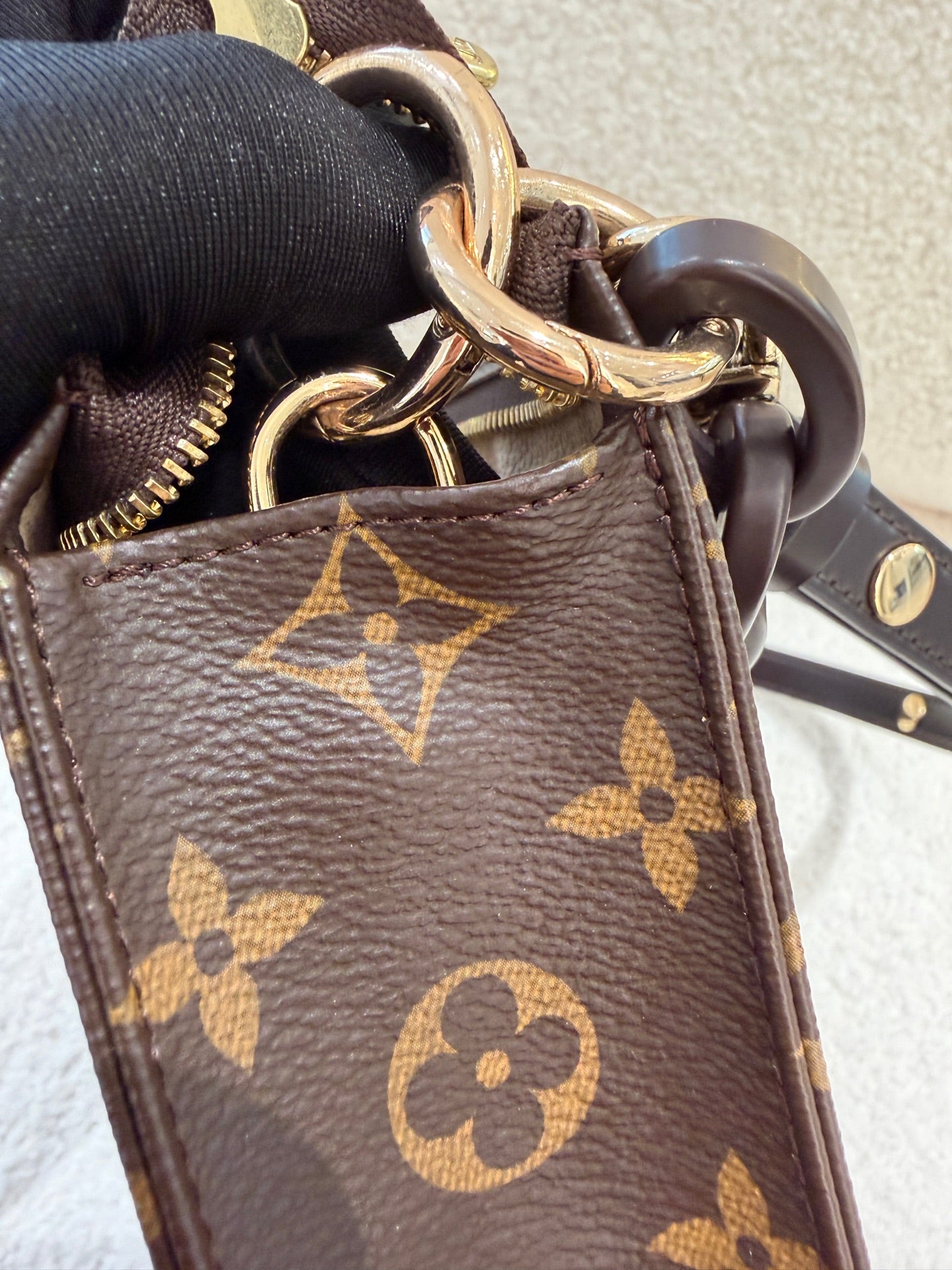 Louis Vuitton - Toiletry Pouch - Canvas - Brown