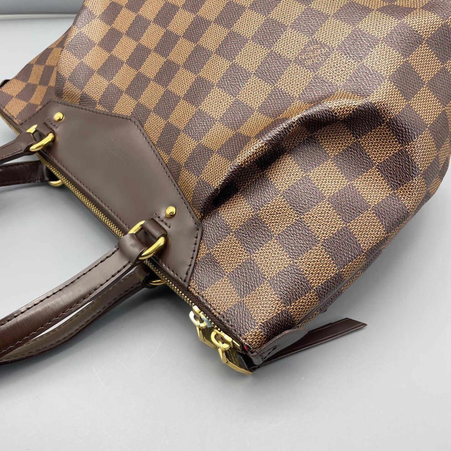 Louis Vuitton - Totally PM - Damier Ebene canvas with leather trim - Brown - (small)