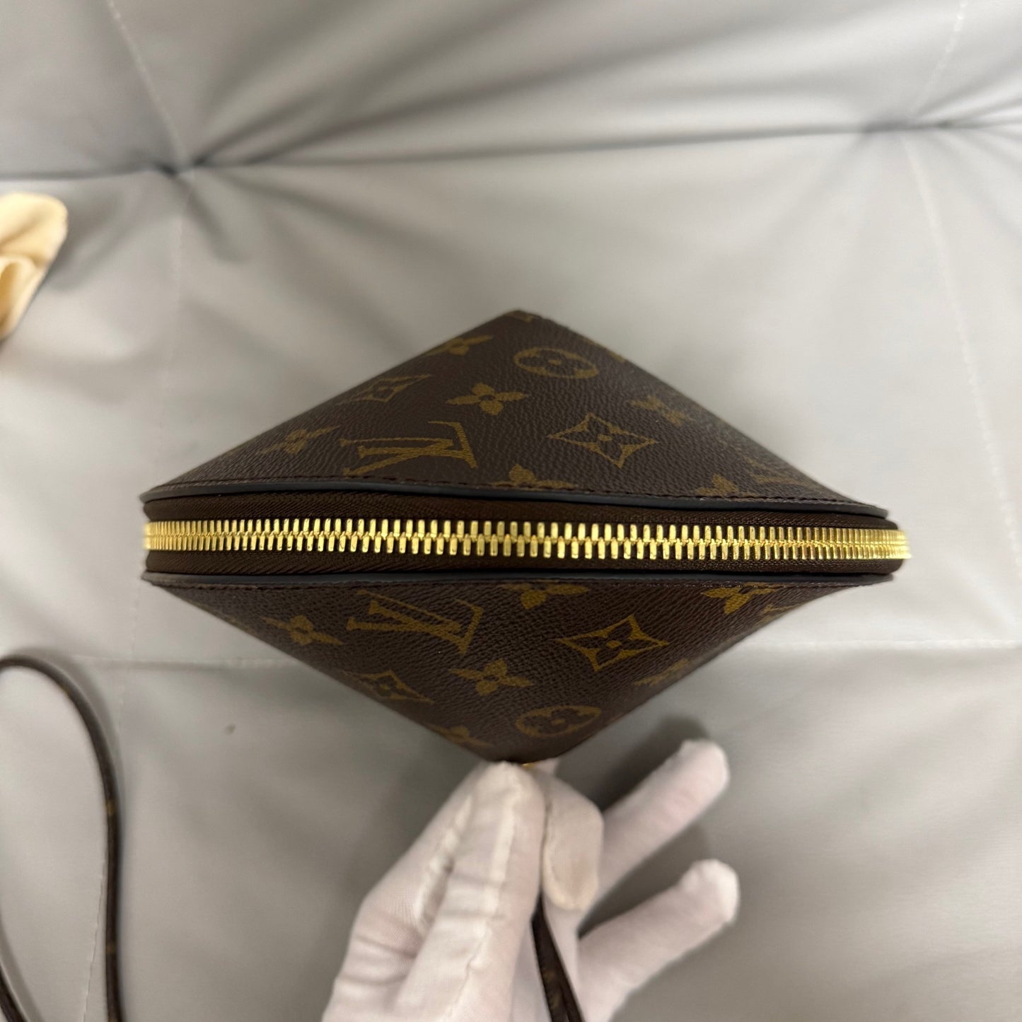 Louis Vuitton - Toupie - Cloth - Brown - (small)