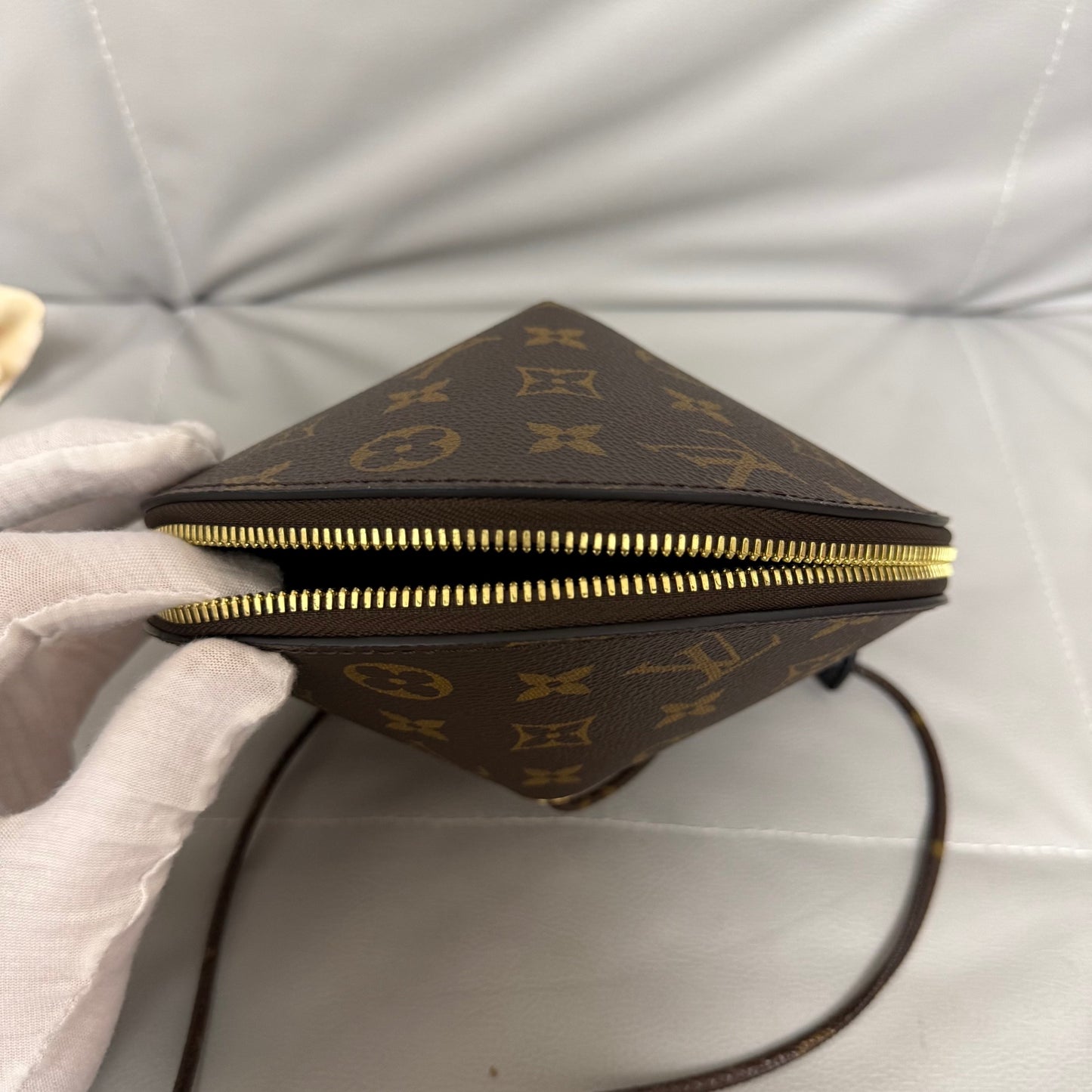 Louis Vuitton - Toupie - Cloth - Brown - (small)