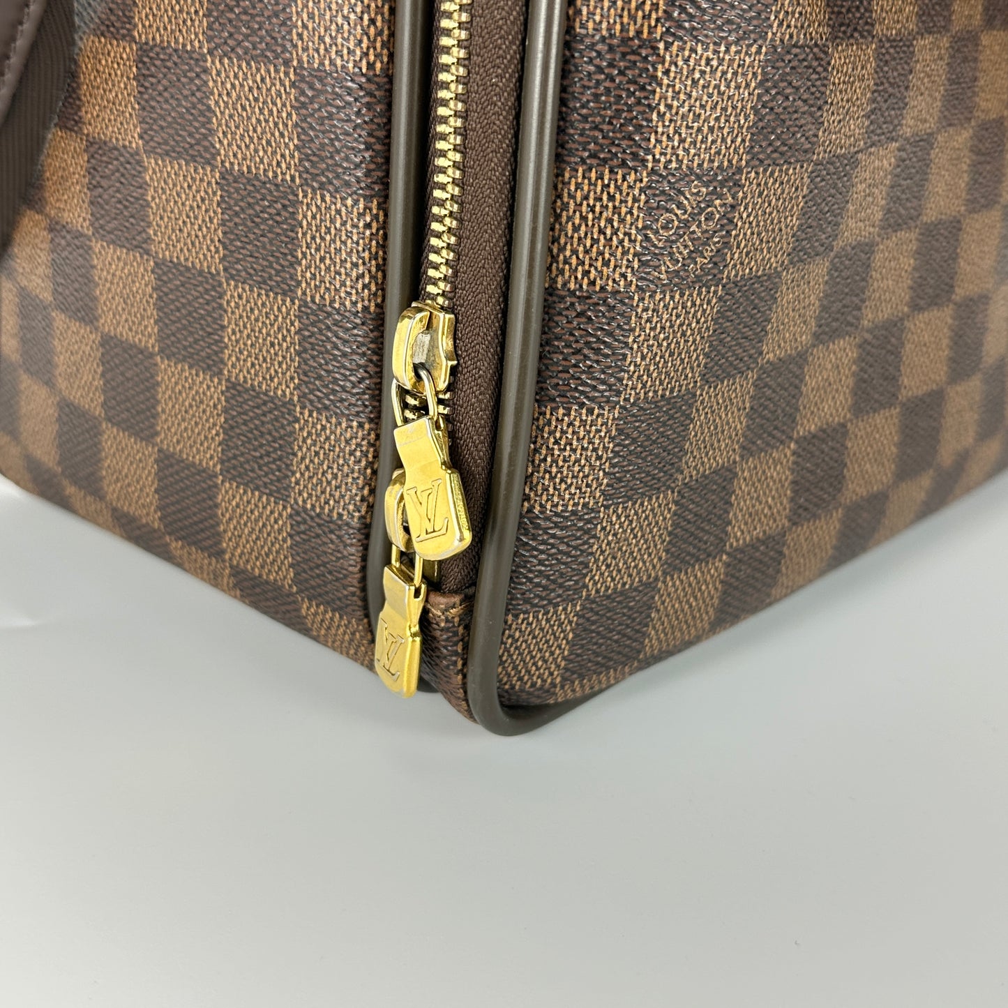 Louis Vuitton - Travel Bag - Damier Ebene coated canvas with leather trim - Brown - (large)