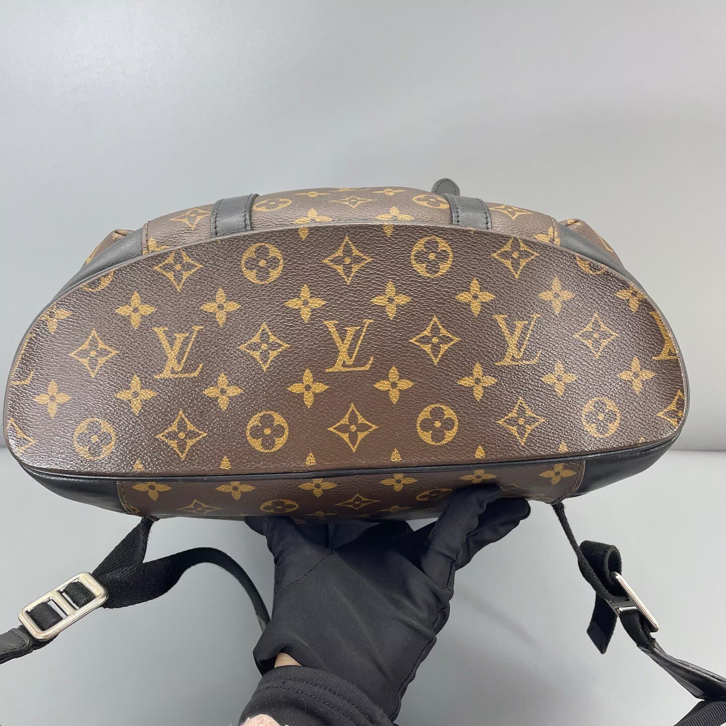 Louis Vuitton - Trekking Backpack - Monogram coated canvas with black leather trim - Brown - (large)