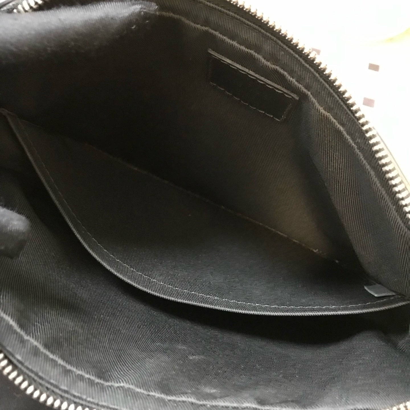Louis Vuitton - Trio Messenger - Cloth - Black - (medium)