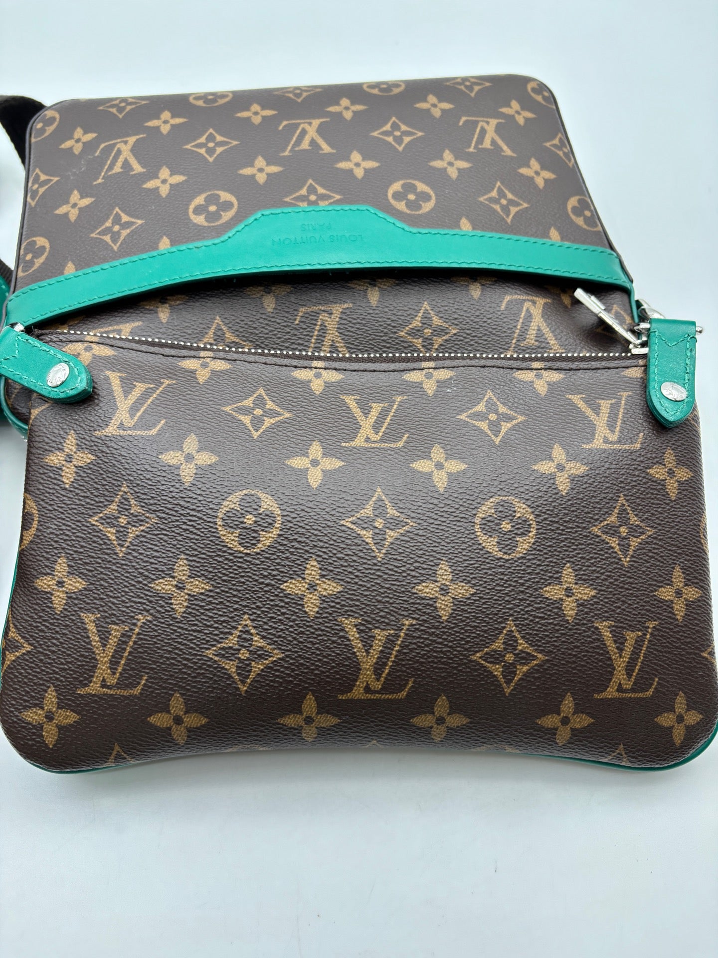 Louis Vuitton - Trio Messenger - Synthetic - Multicolour - (Small)