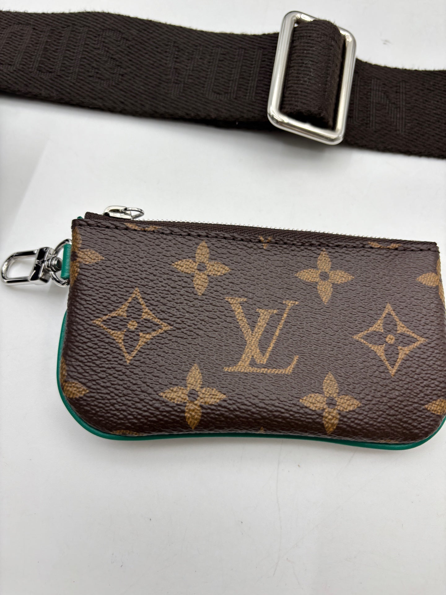 Louis Vuitton - Trio Messenger - Synthetic - Multicolour - (Small)