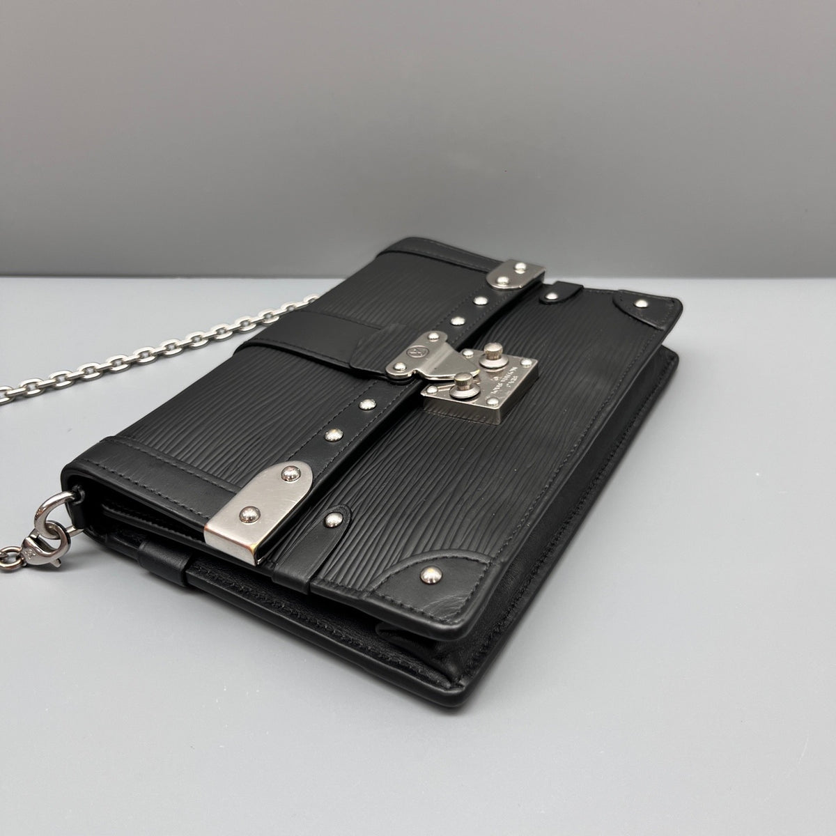 Louis Vuitton - Trunk Chain Bag - Leather - Black - (mini)