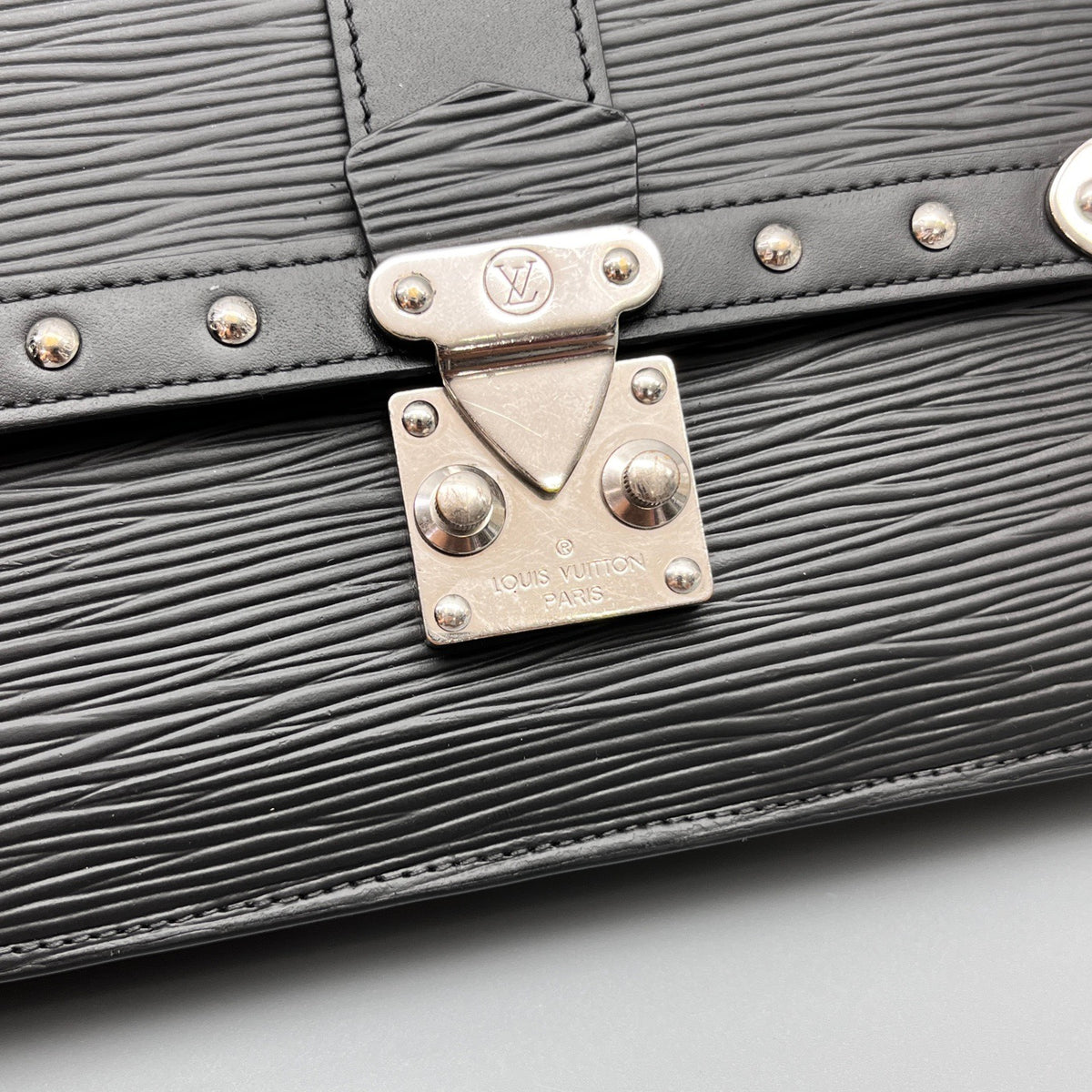Louis Vuitton - Trunk Chain Bag - Leather - Black - (mini)