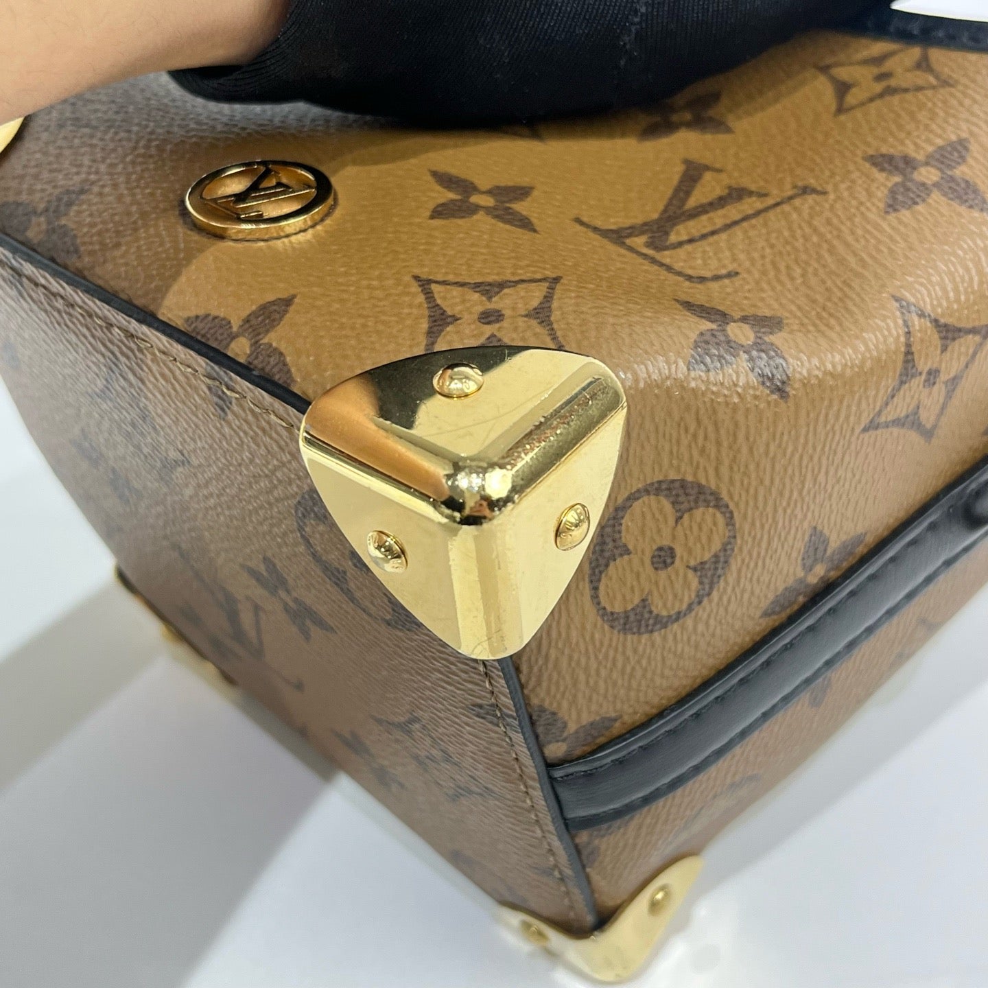 Louis Vuitton - Trunk-inspired Drawstring Pouch - Coated canvas with leather trim - Brown - (mini)