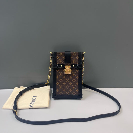 Louis Vuitton - Trunk Vertical - Monogram coated canvas with black leather trim - Brown and Black - (mini)