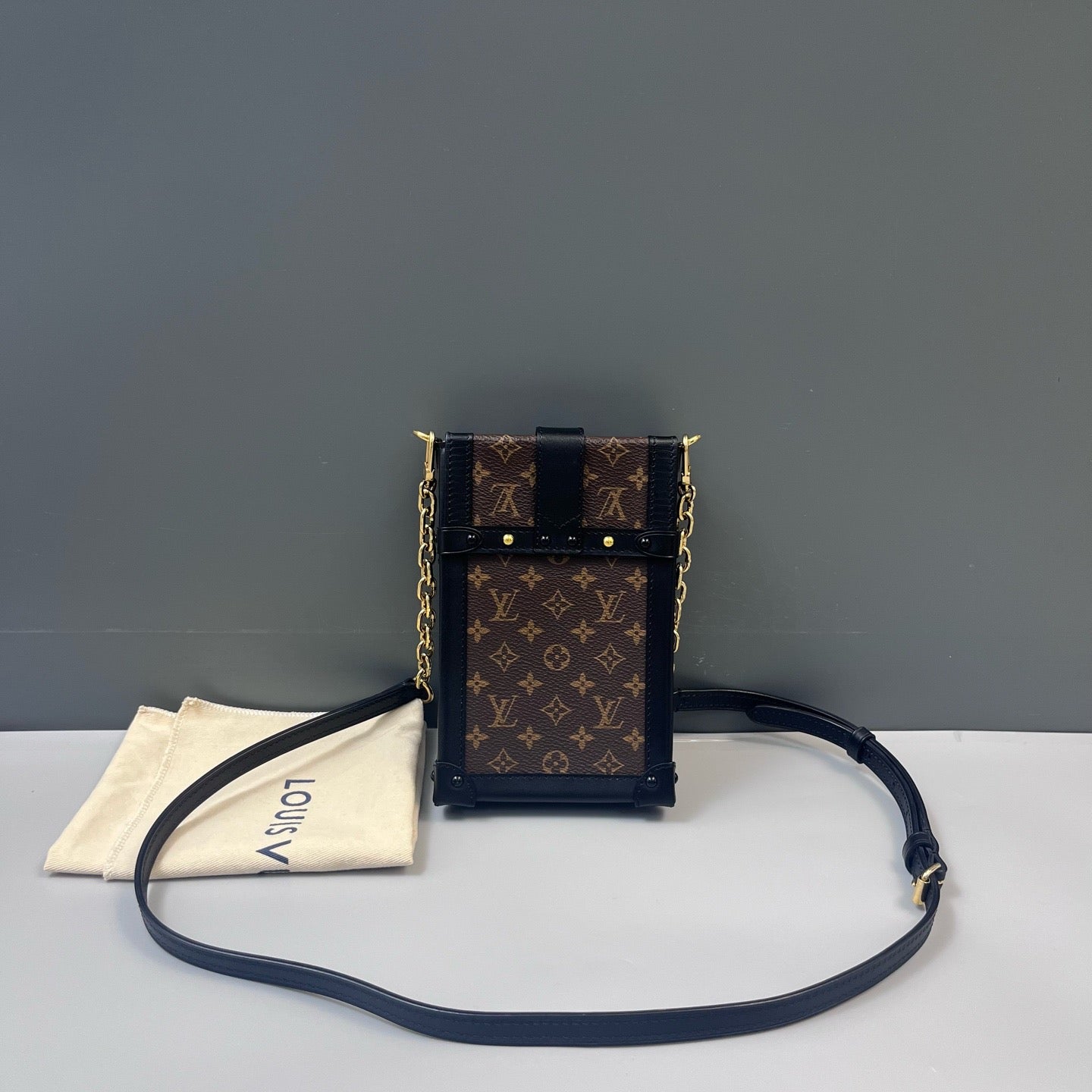 Louis Vuitton - Trunk Vertical - Monogram coated canvas with leather trim - Brown and Black with Gold-Tone Hardware - (Mini)