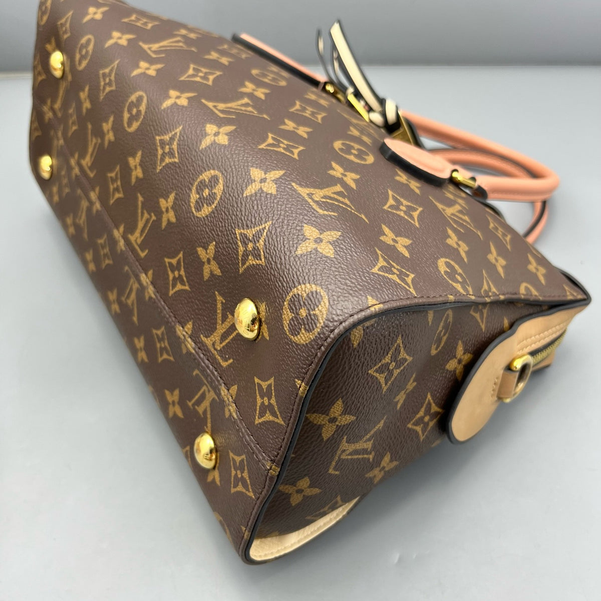 Louis Vuitton - Tuileries - Leather - Brown - (medium)