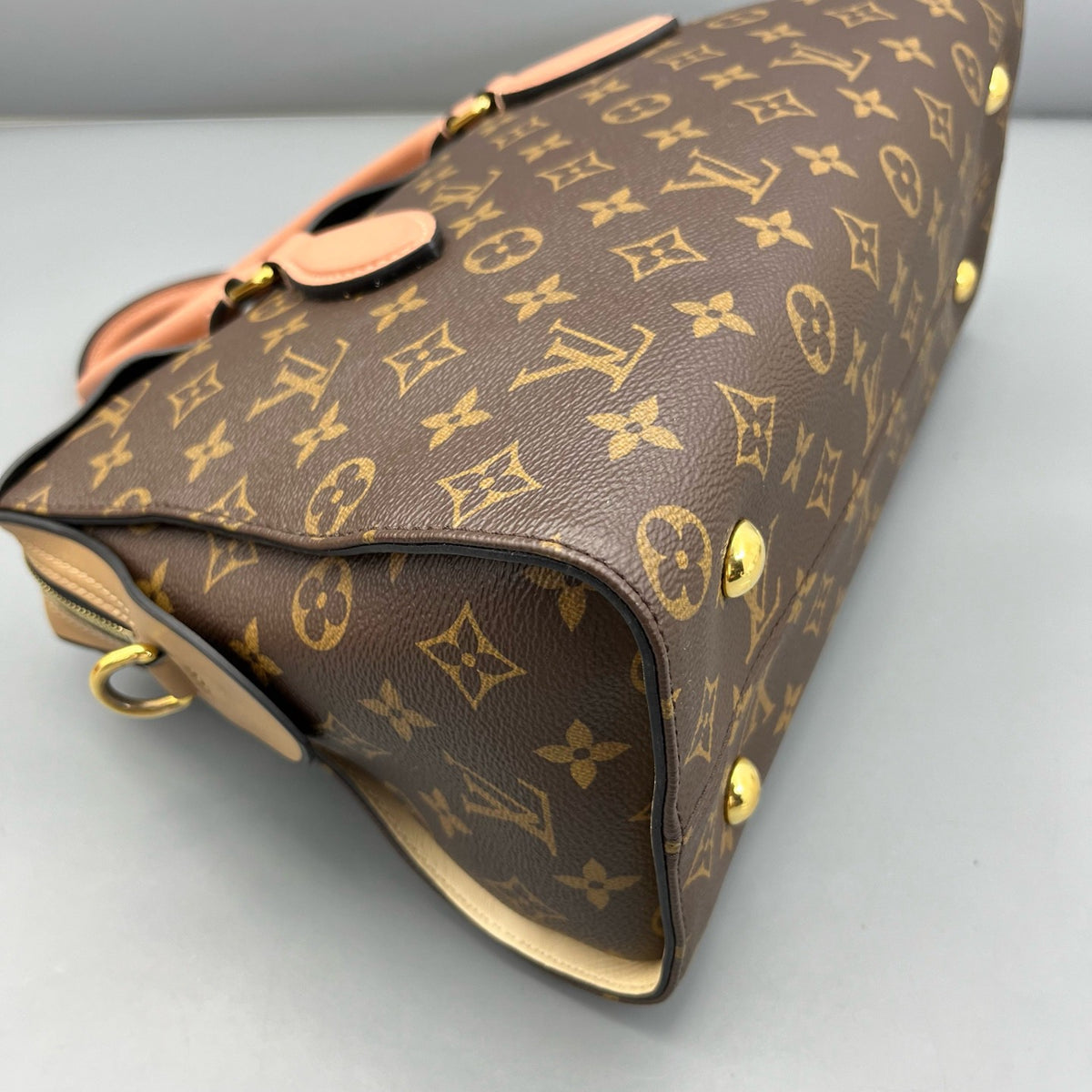 Louis Vuitton - Tuileries - Leather - Brown - (medium)