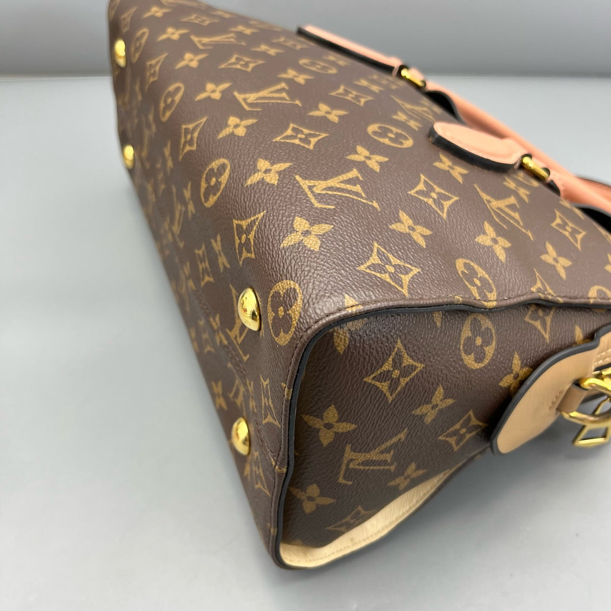 Louis Vuitton - Tuileries - Leather - Brown - (medium)