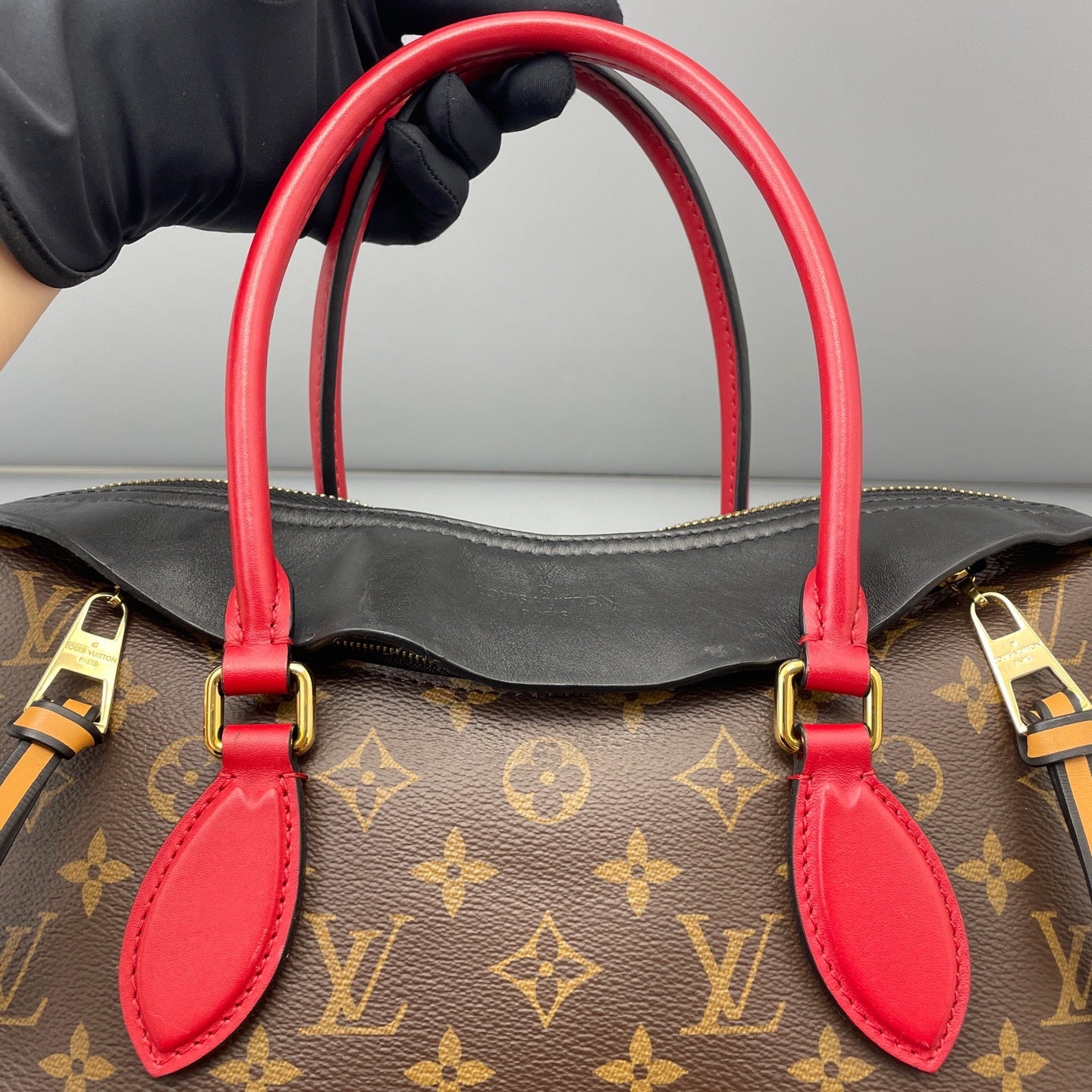 Louis Vuitton - Tuileries - Leather - Multicolour - (medium)