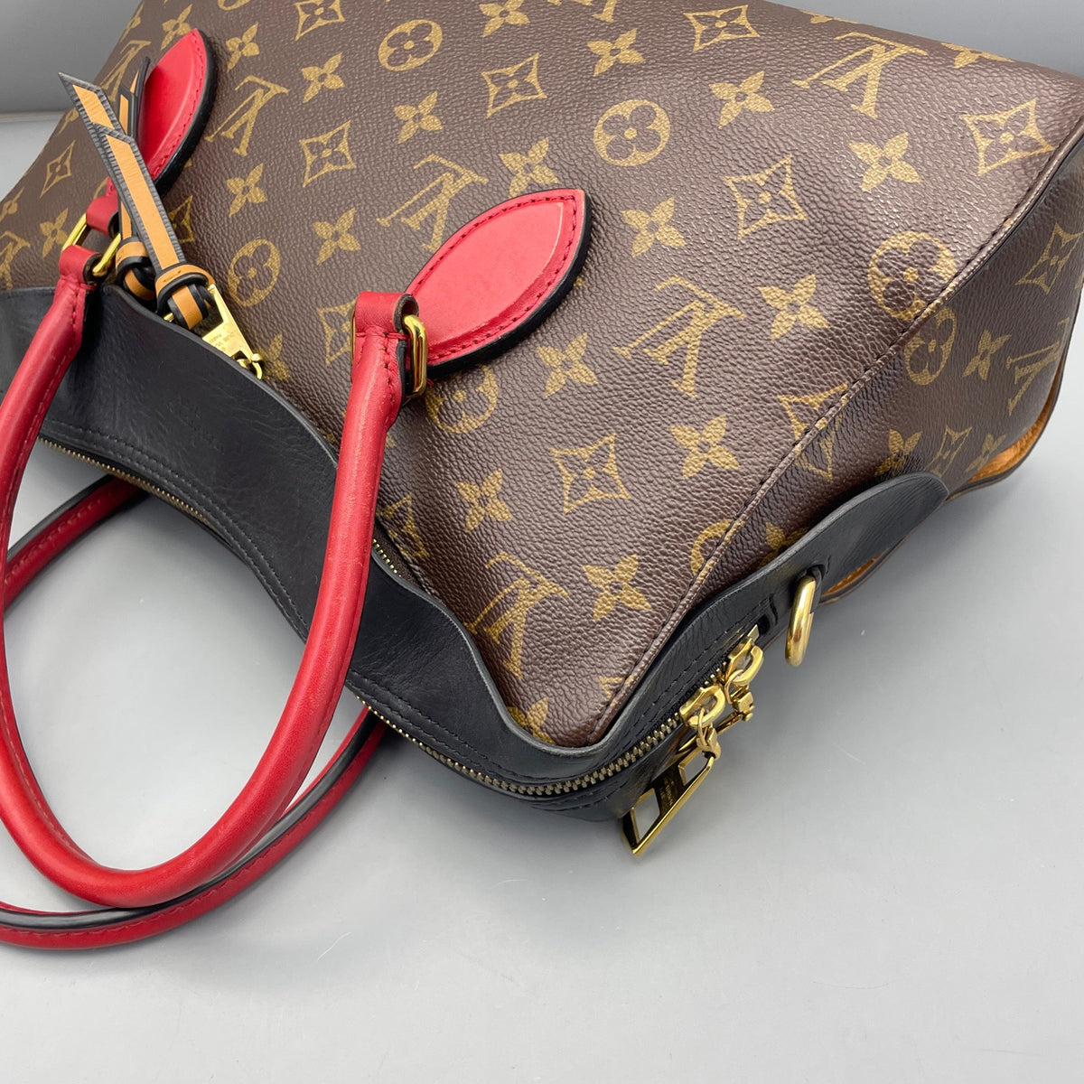 Louis Vuitton - Tuileries - Leather - Multicolour - (medium)