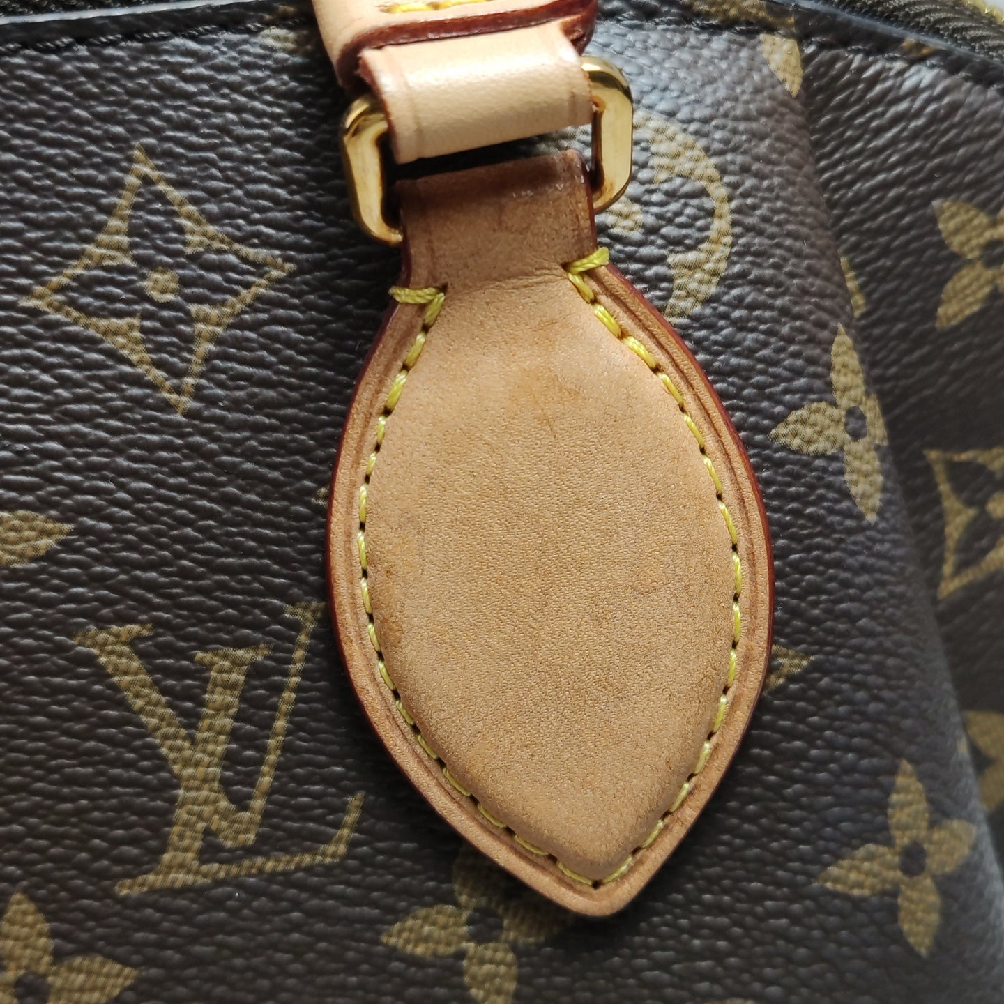 Louis Vuitton - Turenne - Leather - Brown - (large)