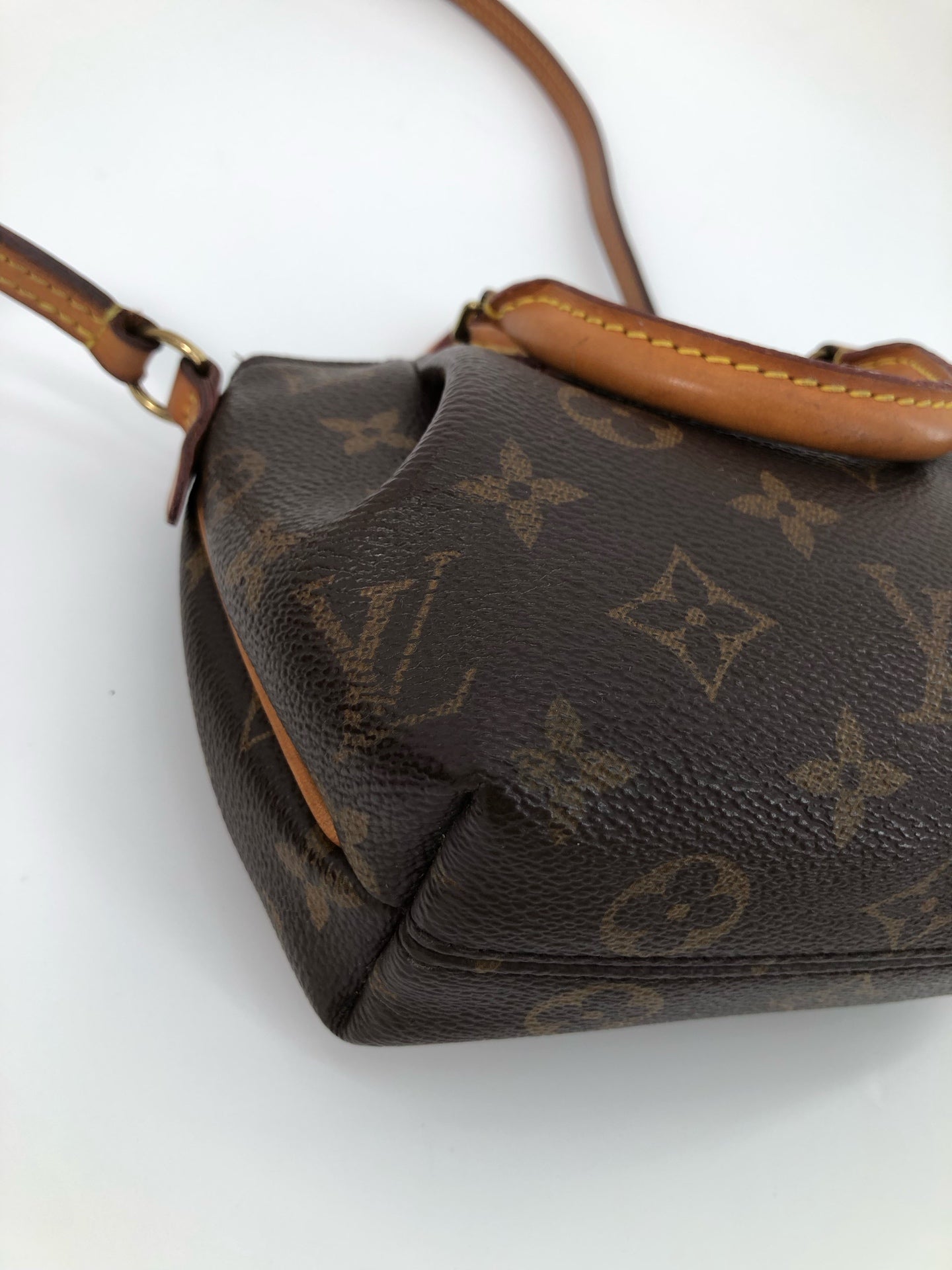 Louis Vuitton - Turenne - Leather - Brown - (mini)