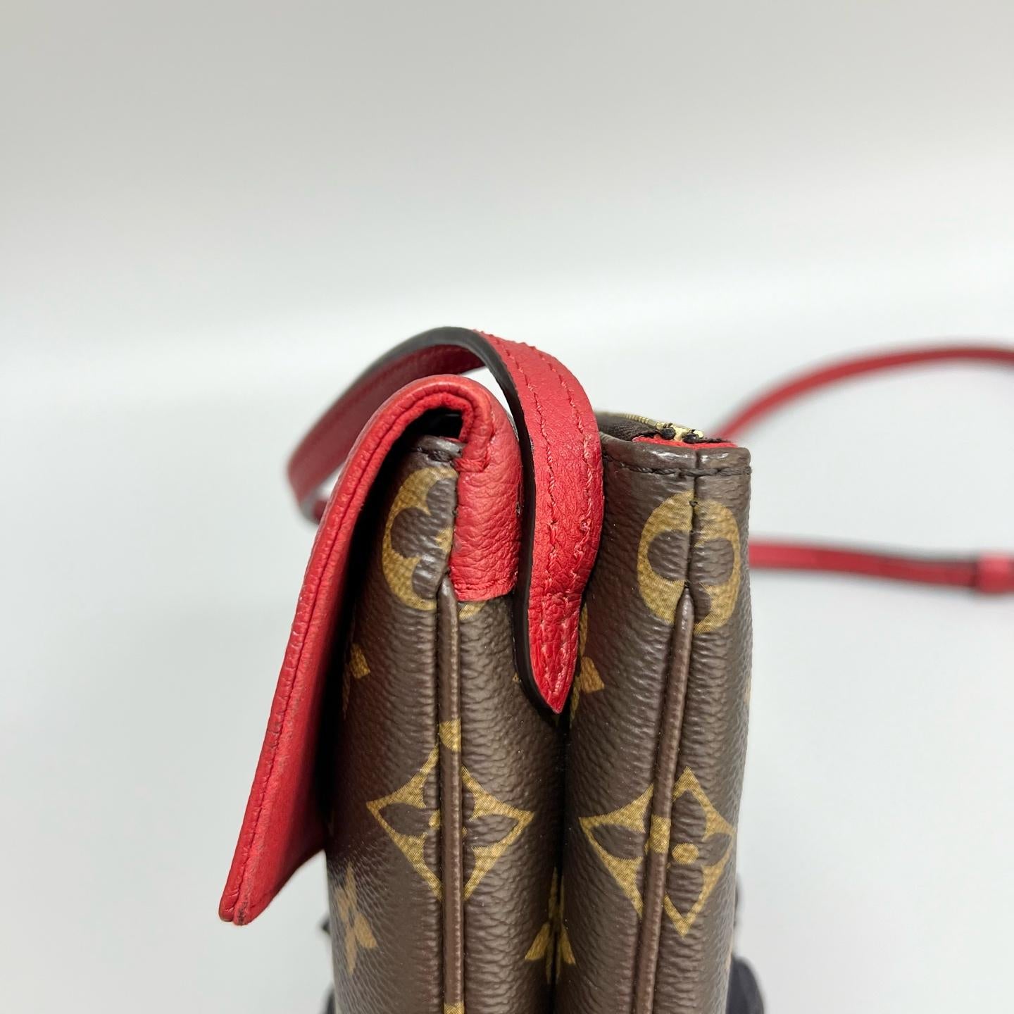 Louis Vuitton - Twice - Leather - Red - (mini)