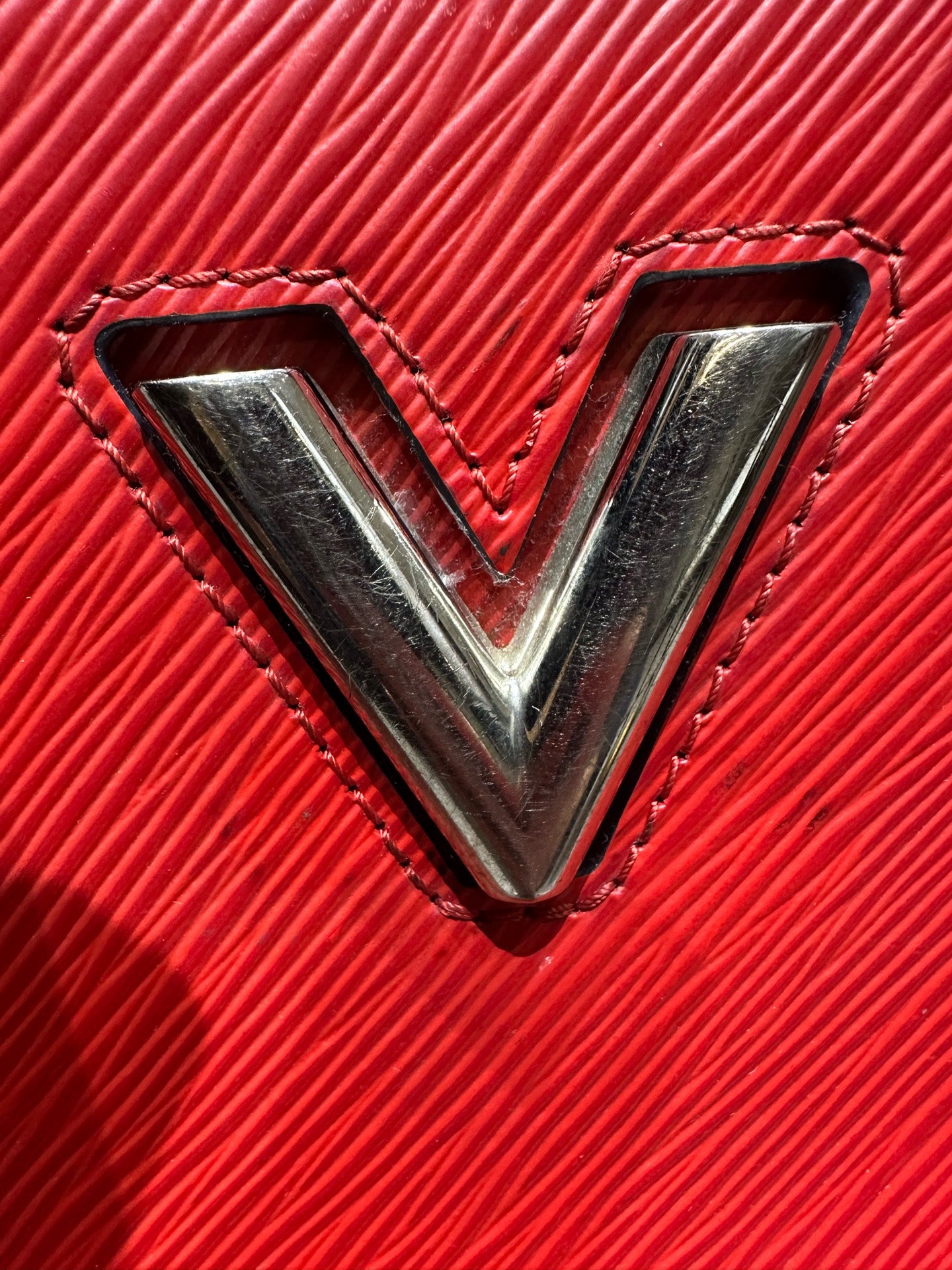 Louis Vuitton - TWIST - Leather - Red