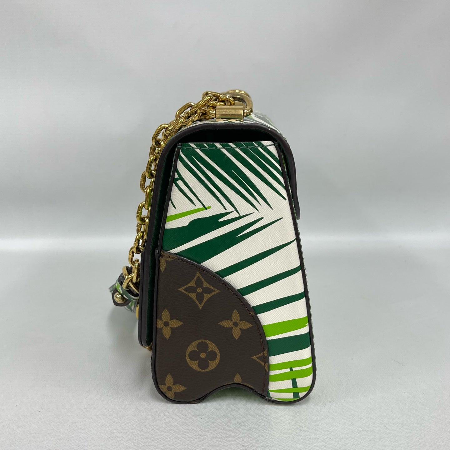 Louis Vuitton - Twist Bag Jungle Floral Limited Edition - Epi leather with Monogram coated canvas trim - White and Green with Brown Monogram and Gold-Tone Hardware - (Medium)