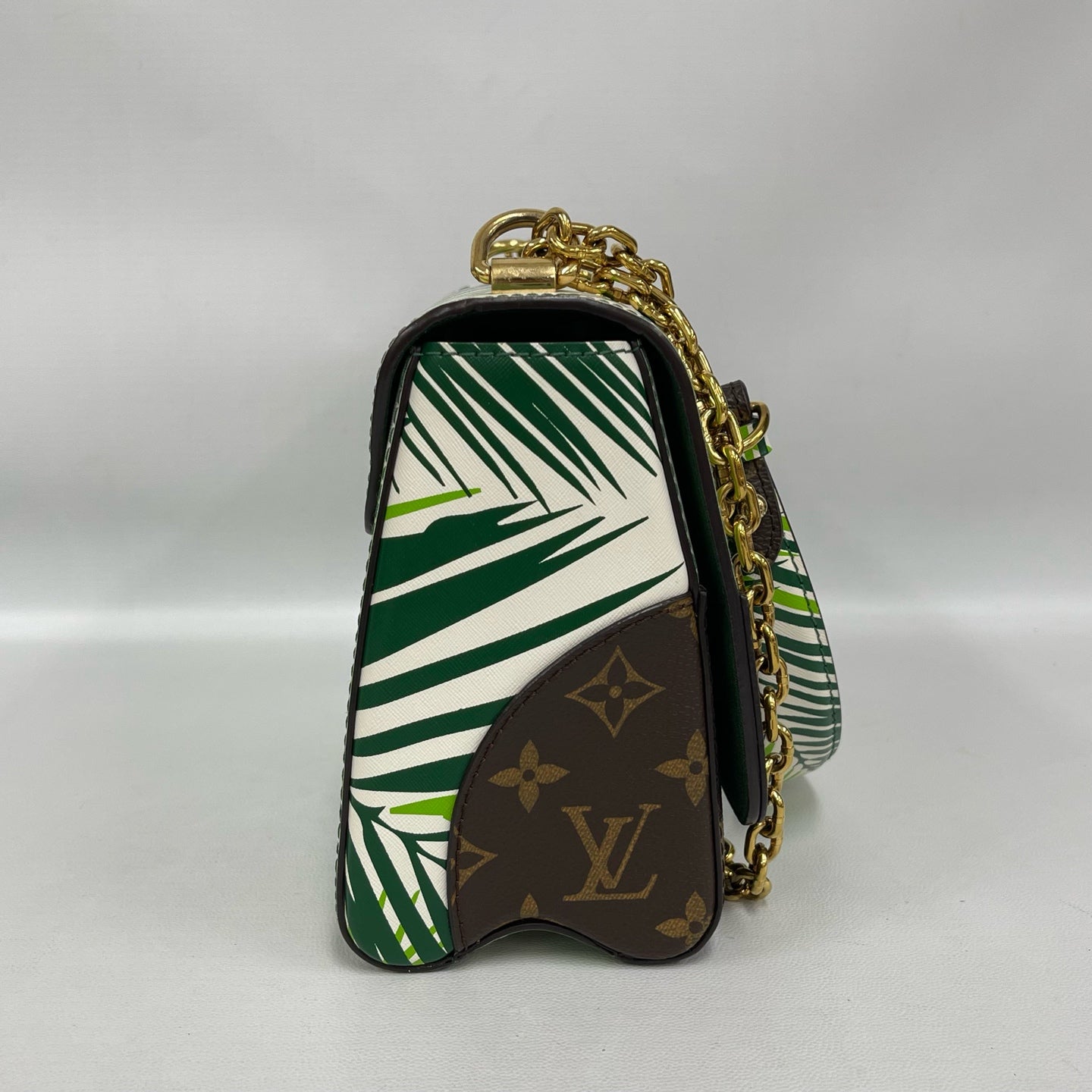Louis Vuitton - Twist Bag Jungle Floral Limited Edition - Epi leather with Monogram coated canvas trim - White and Green with Brown Monogram and Gold-Tone Hardware - (Medium)