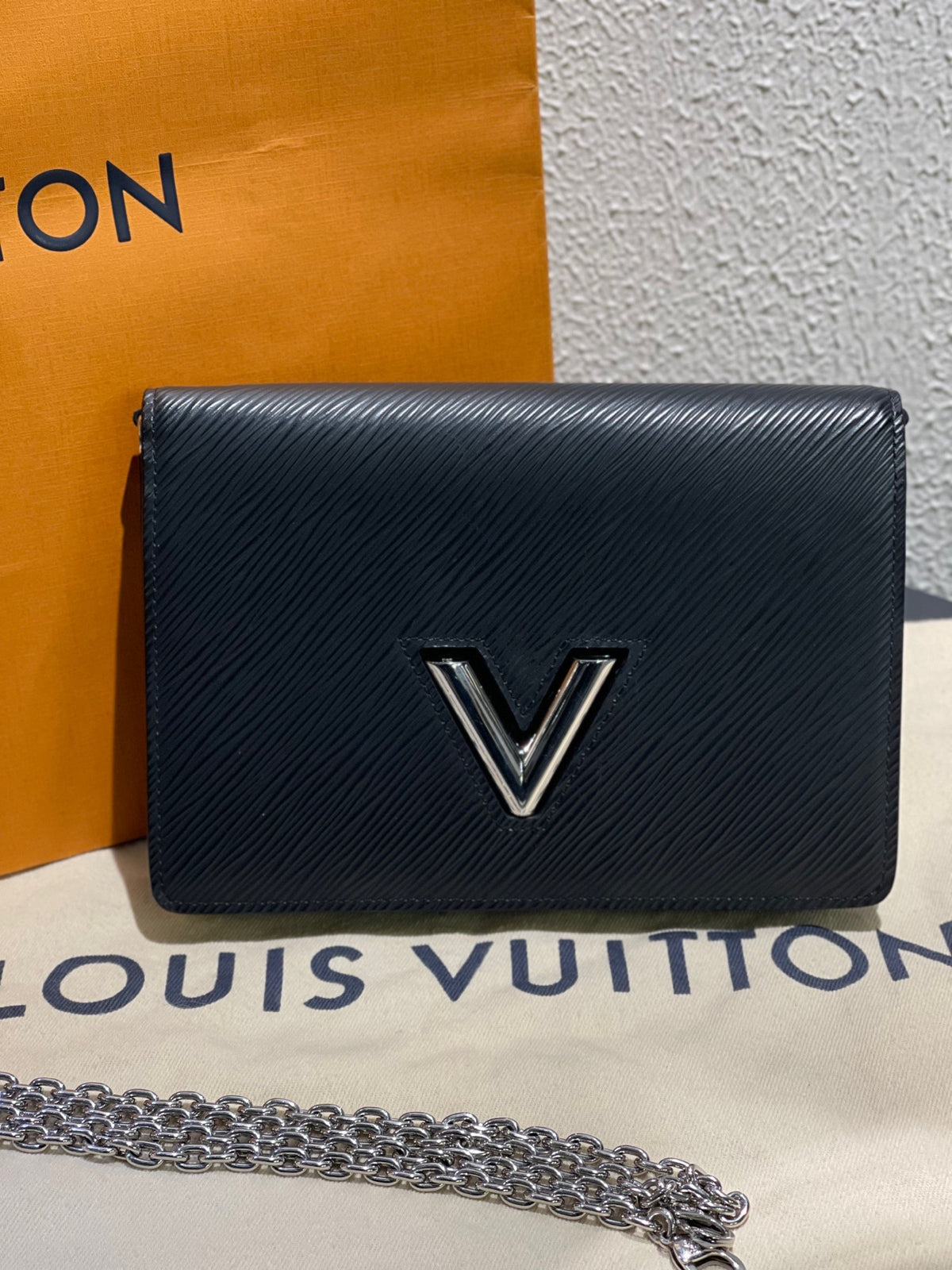 Louis Vuitton - Twist Belt - Leather - Black - (Small)