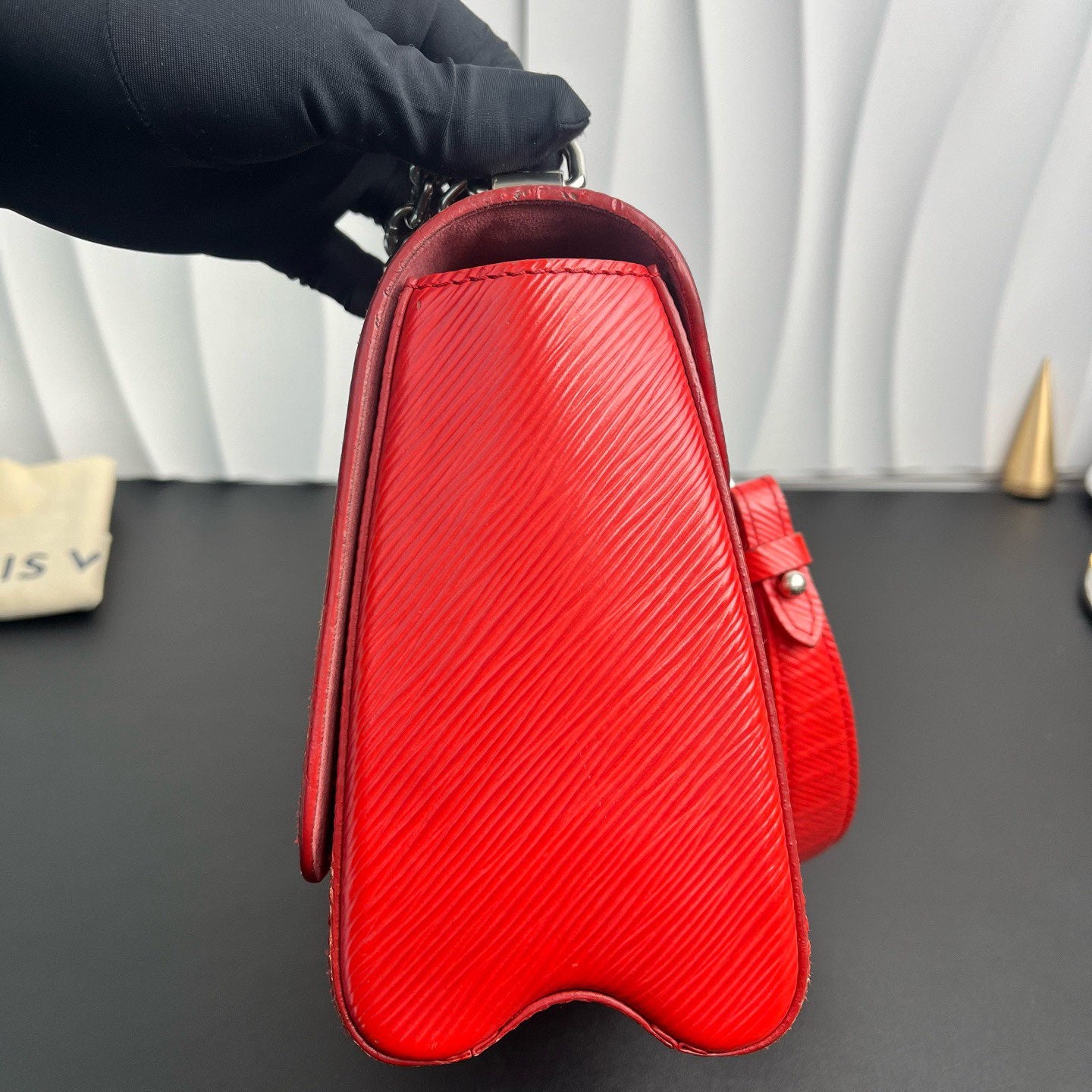 Louis Vuitton - Twist Chain Bag - Epi leather - Red with Silver-Tone Hardware - (medium)