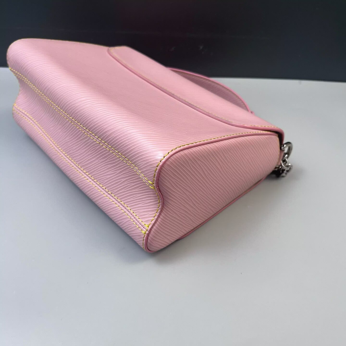 Louis Vuitton - Twist - Epi leather - Pink - (small)