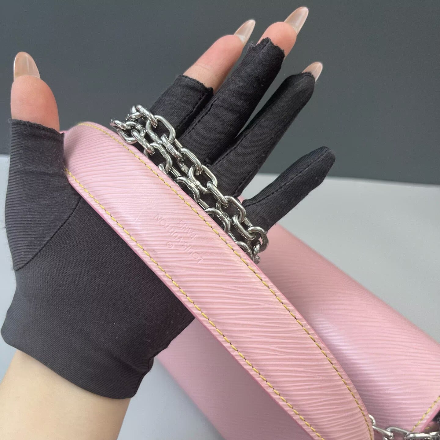 Louis Vuitton - Twist - Epi leather - Pink - (small)