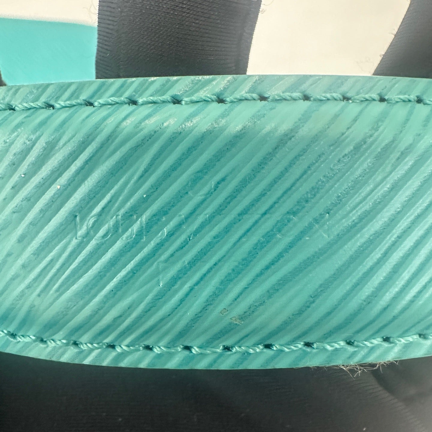 Louis Vuitton - Twist - Epi leather - Turquoise with Silver-Tone Hardware - (mini)