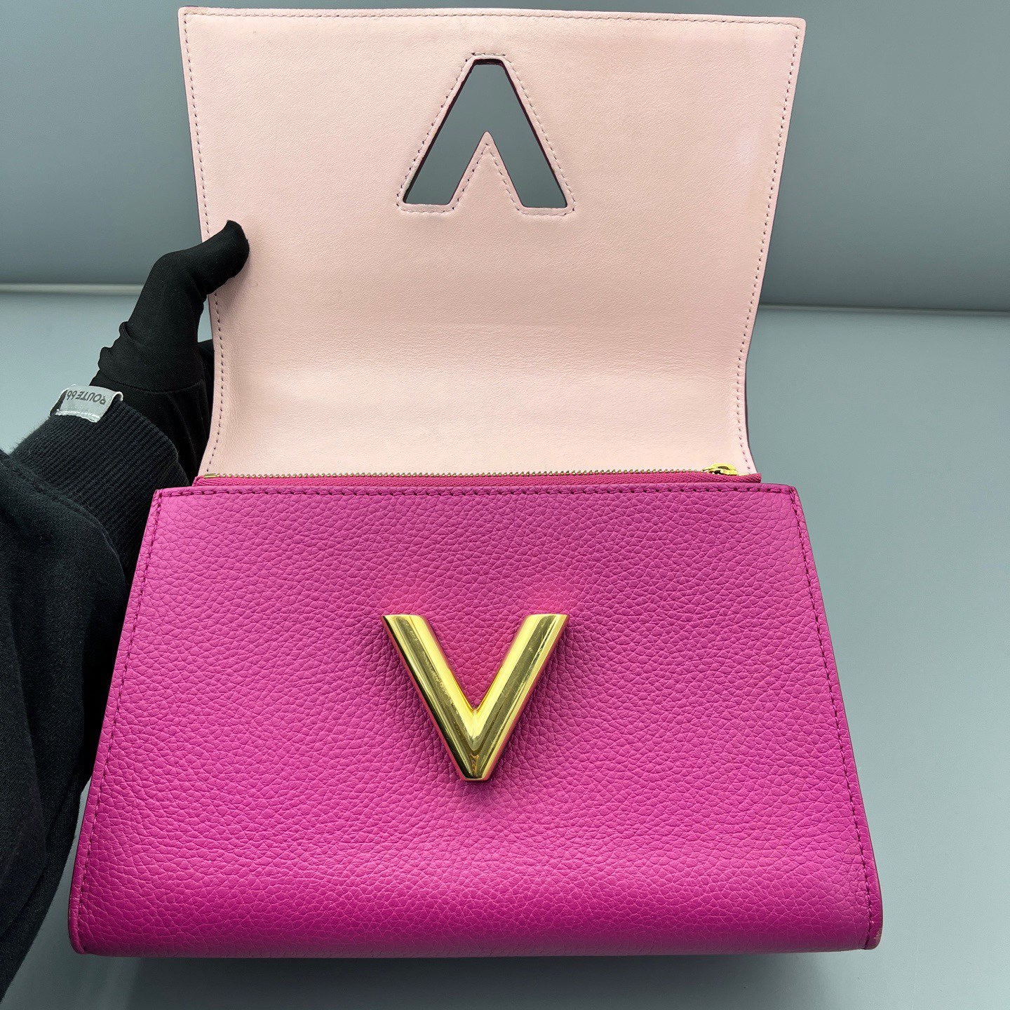 Louis Vuitton - Twist - Grained leather - Pink - (small)
