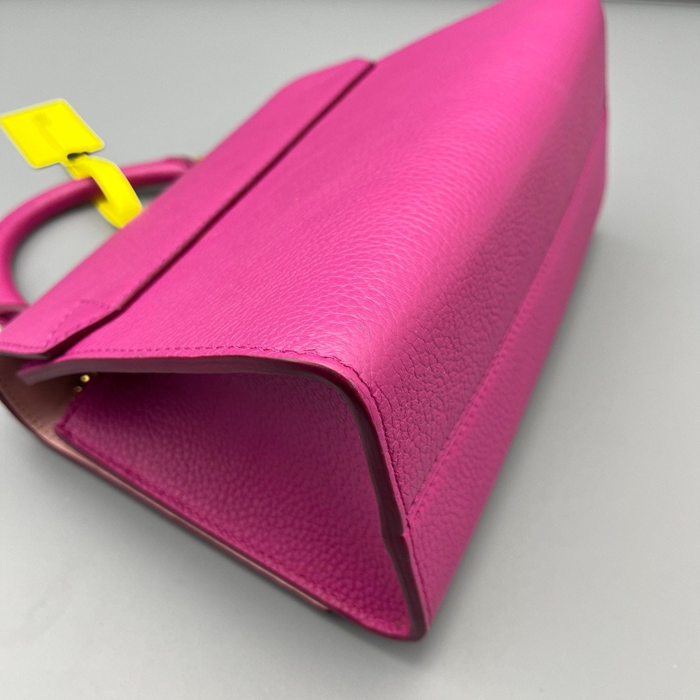 Louis Vuitton - Twist - Grained leather - Pink - (small)