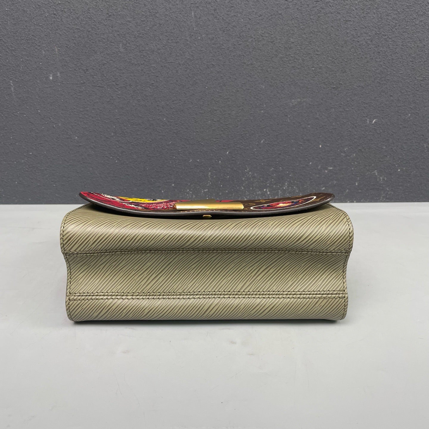Louis Vuitton - Twist (Kansai Yamamoto Daruma Edition) - Monogram canvas and Epi leather - Multicolour - (medium)