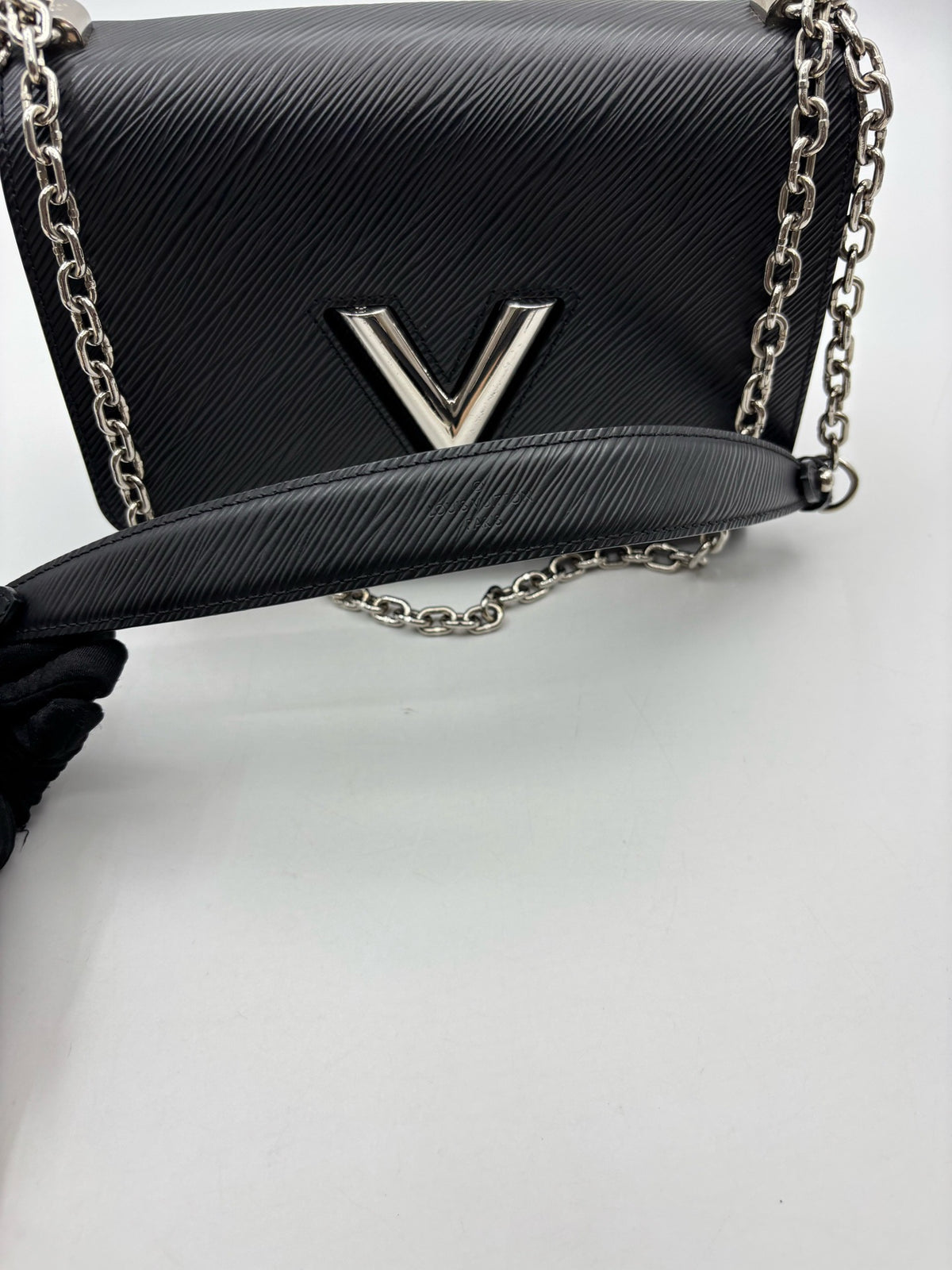Louis Vuitton - Twist - Leather - Black