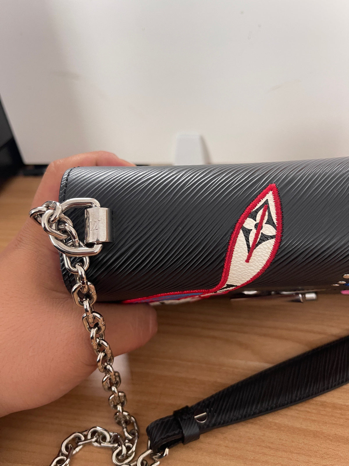Louis Vuitton - Twist - Leather - Black