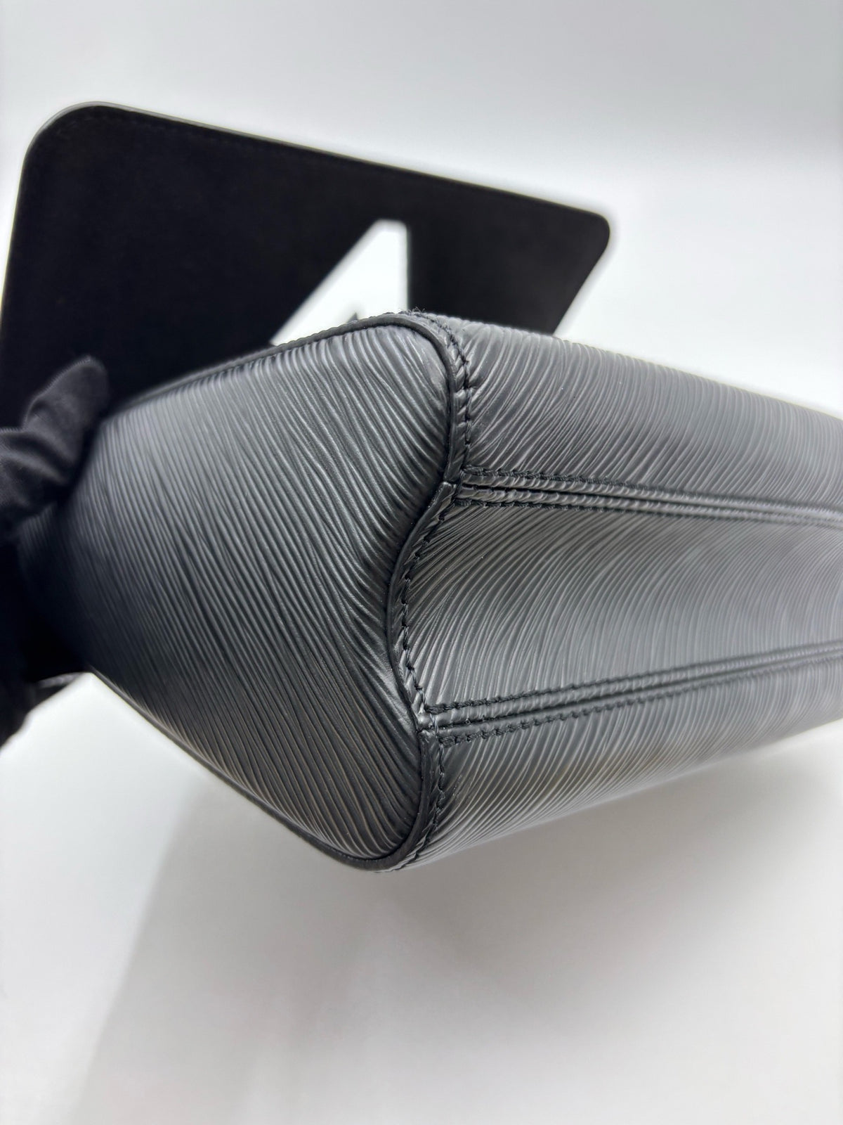 Louis Vuitton - Twist - Leather - Black