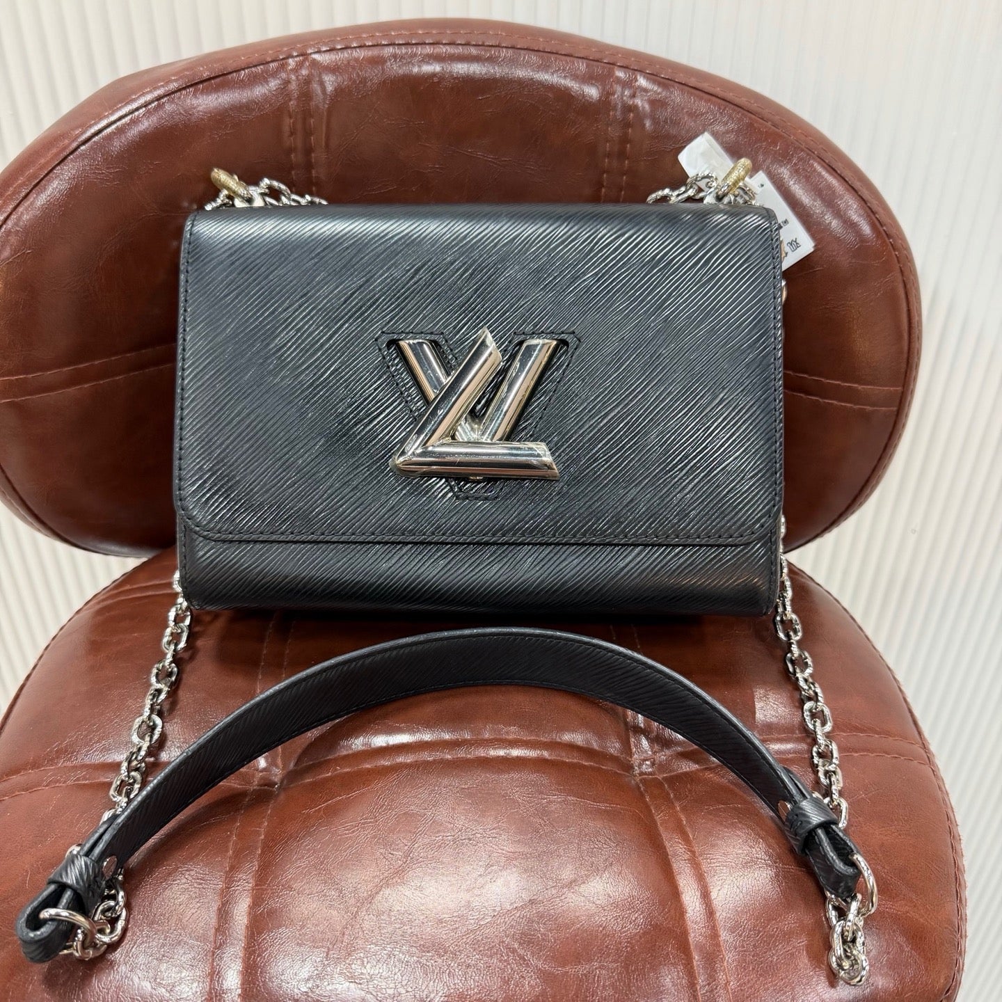 Louis Vuitton - Twist - Leather - Black - (medium)