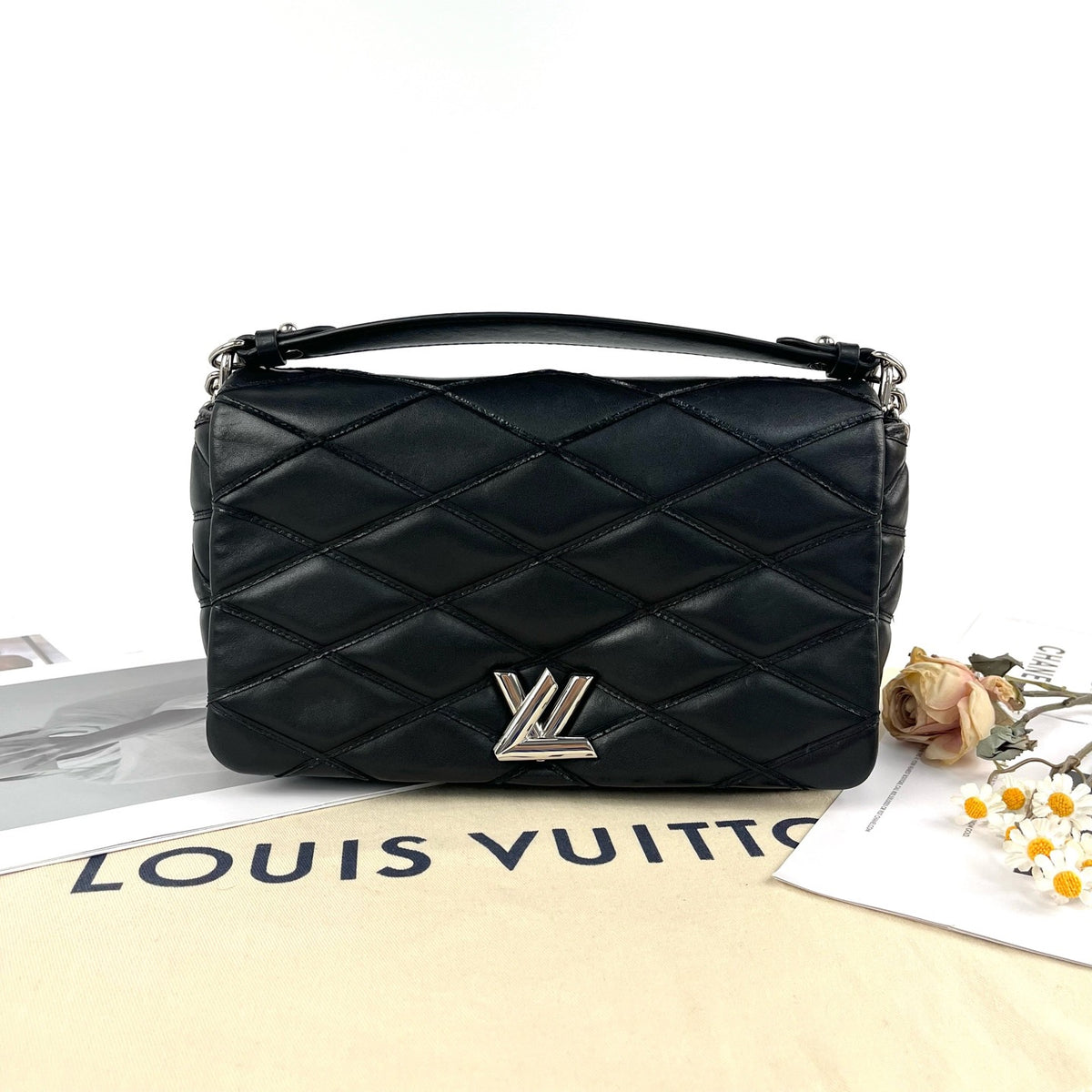 Louis Vuitton - Twist - Leather - Black - (medium)