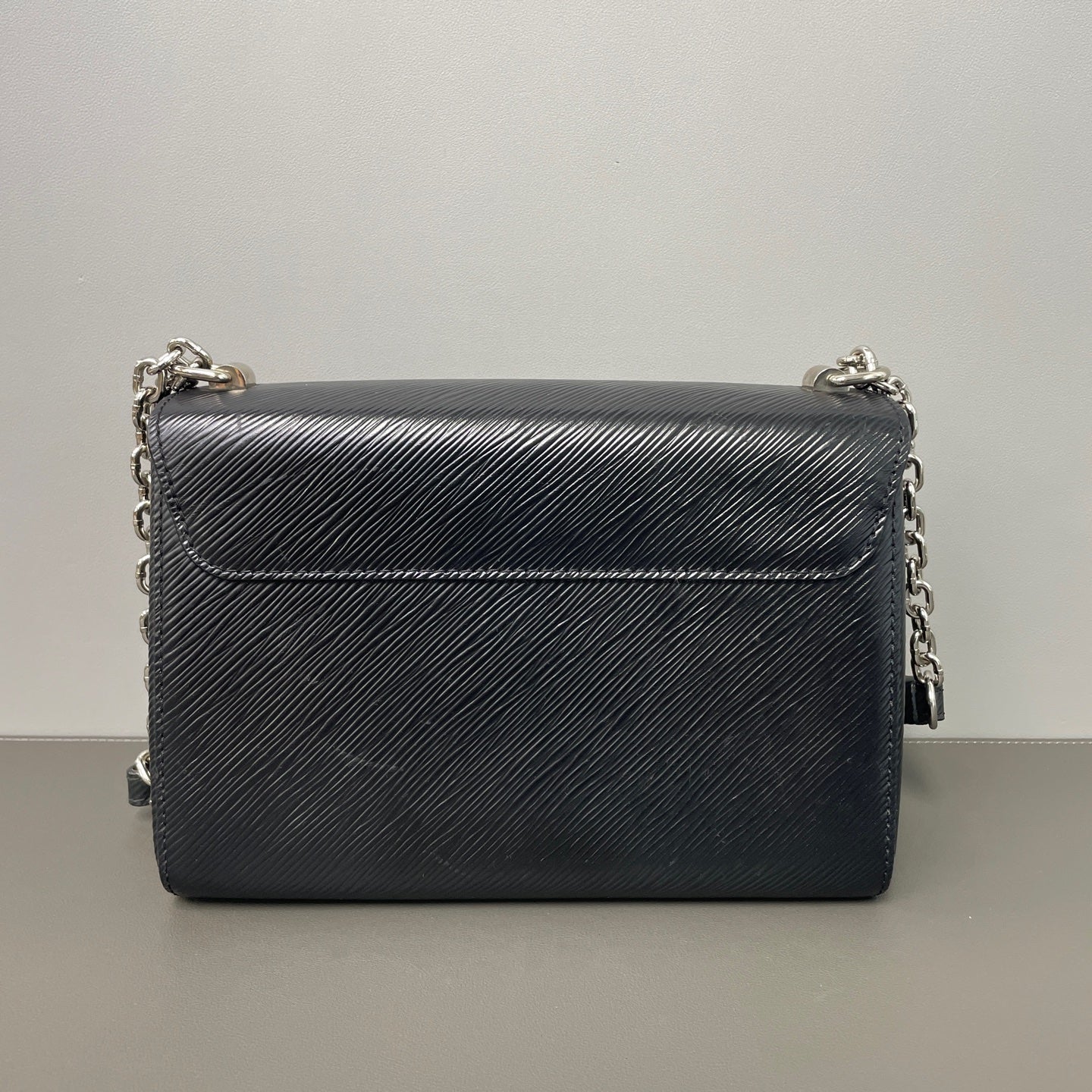 Louis Vuitton - Twist - Leather - Black - (medium)