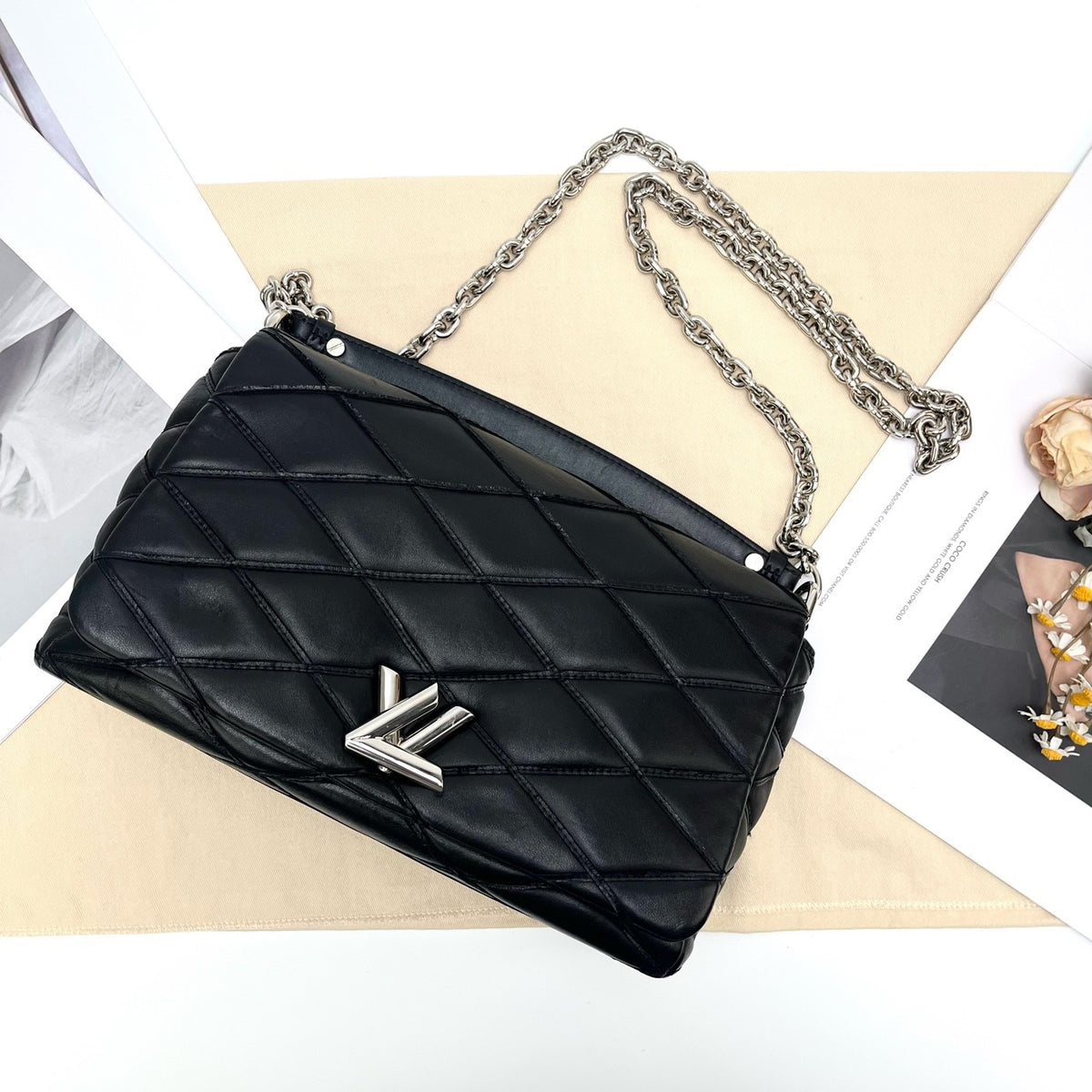 Louis Vuitton - Twist - Leather - Black - (medium)