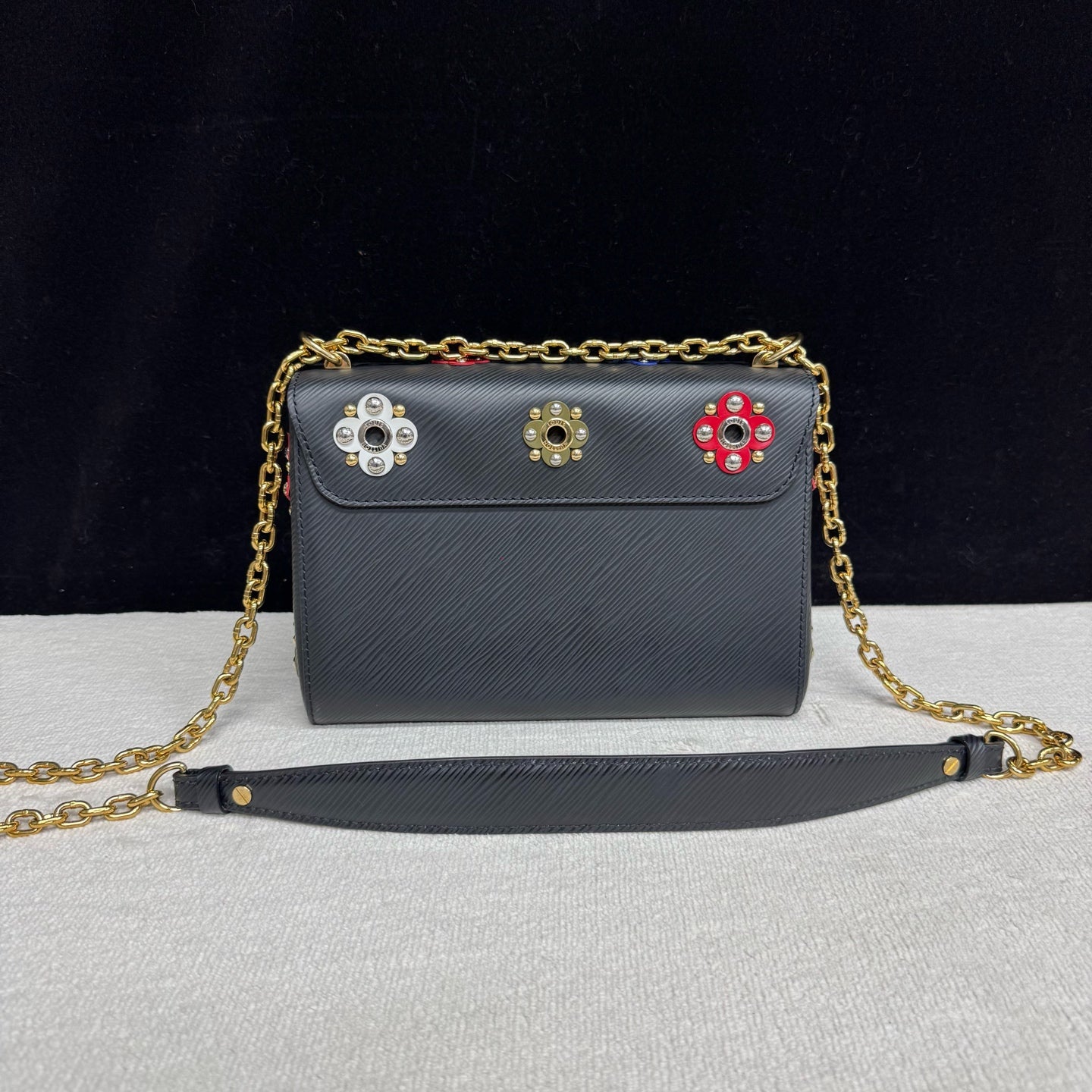 Louis Vuitton - Twist - Leather - Black - (medium)