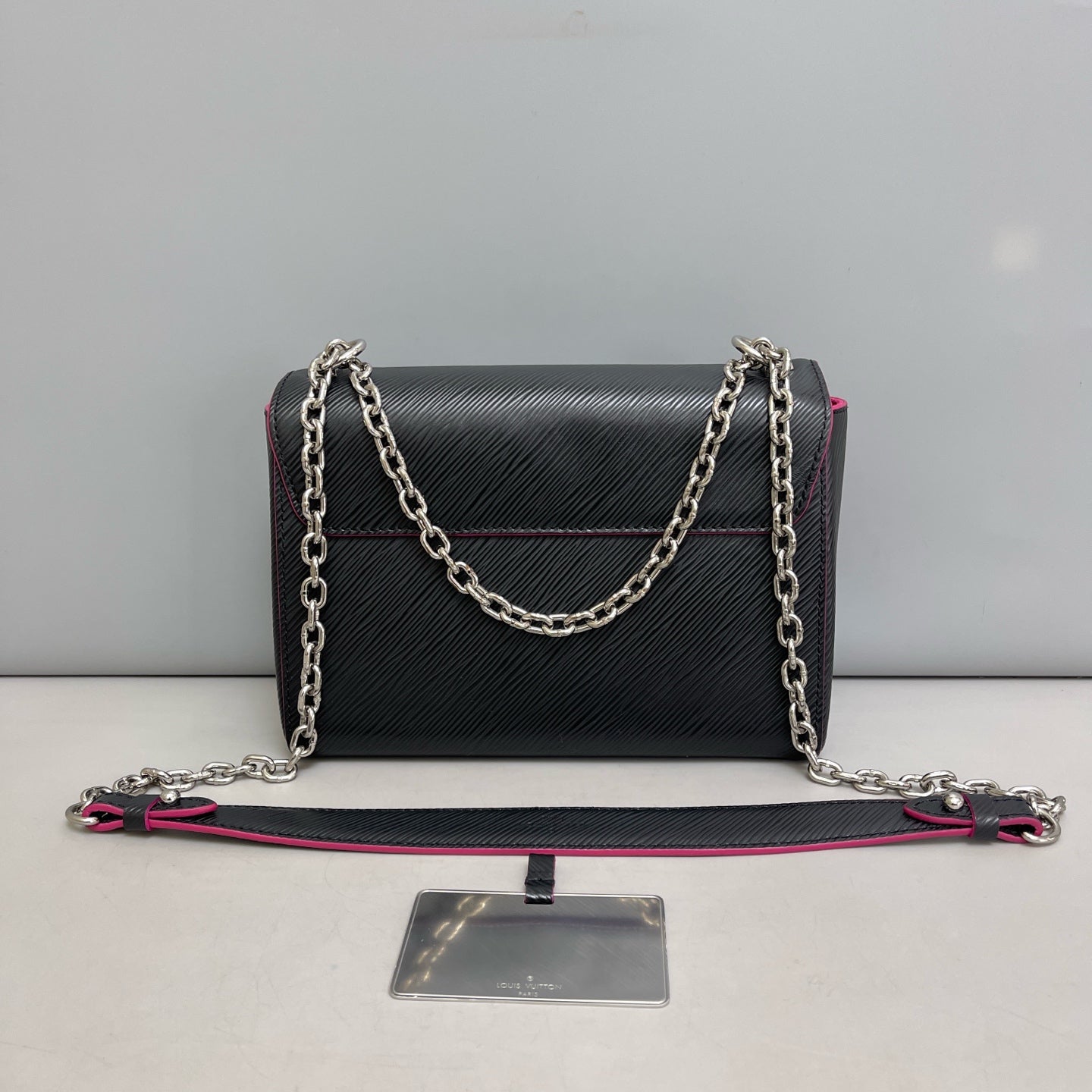 Louis Vuitton - Twist - Leather - Black - (medium)