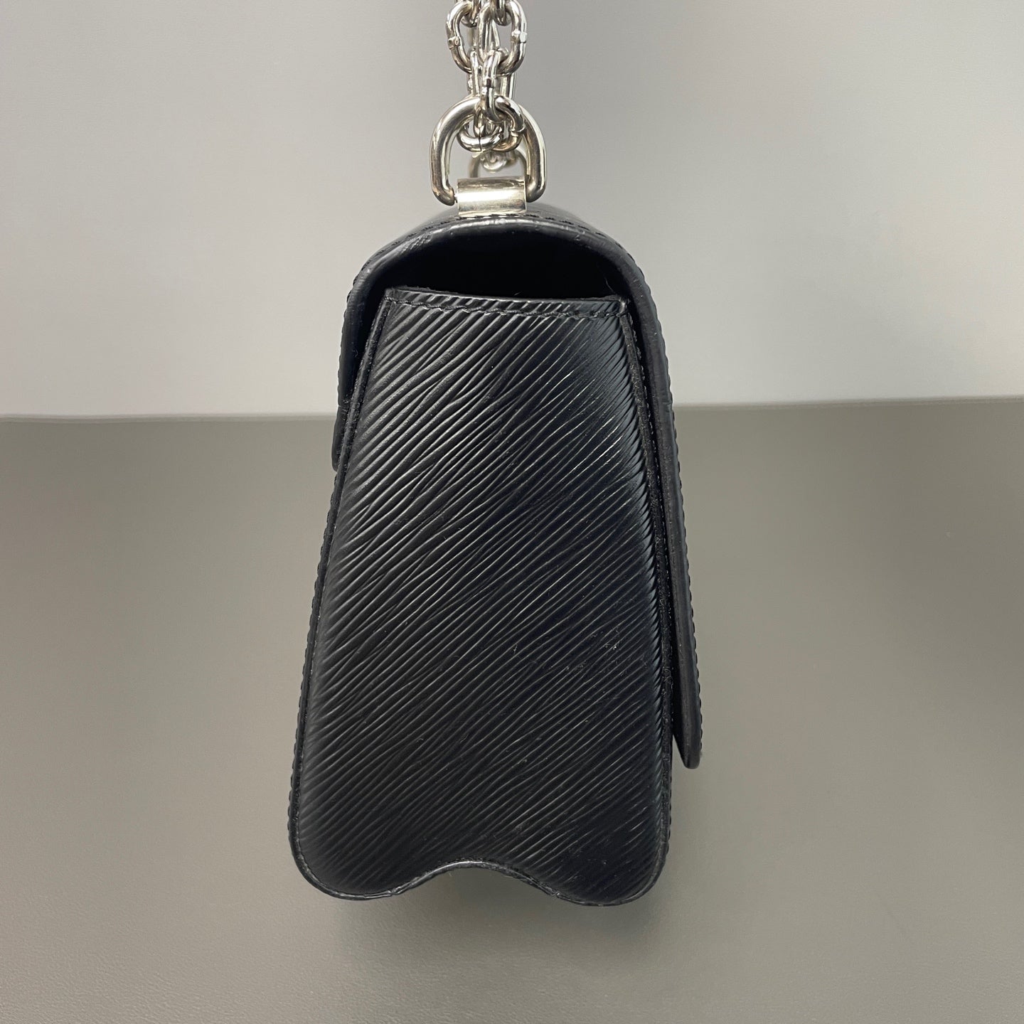 Louis Vuitton - Twist - Leather - Black - (medium)
