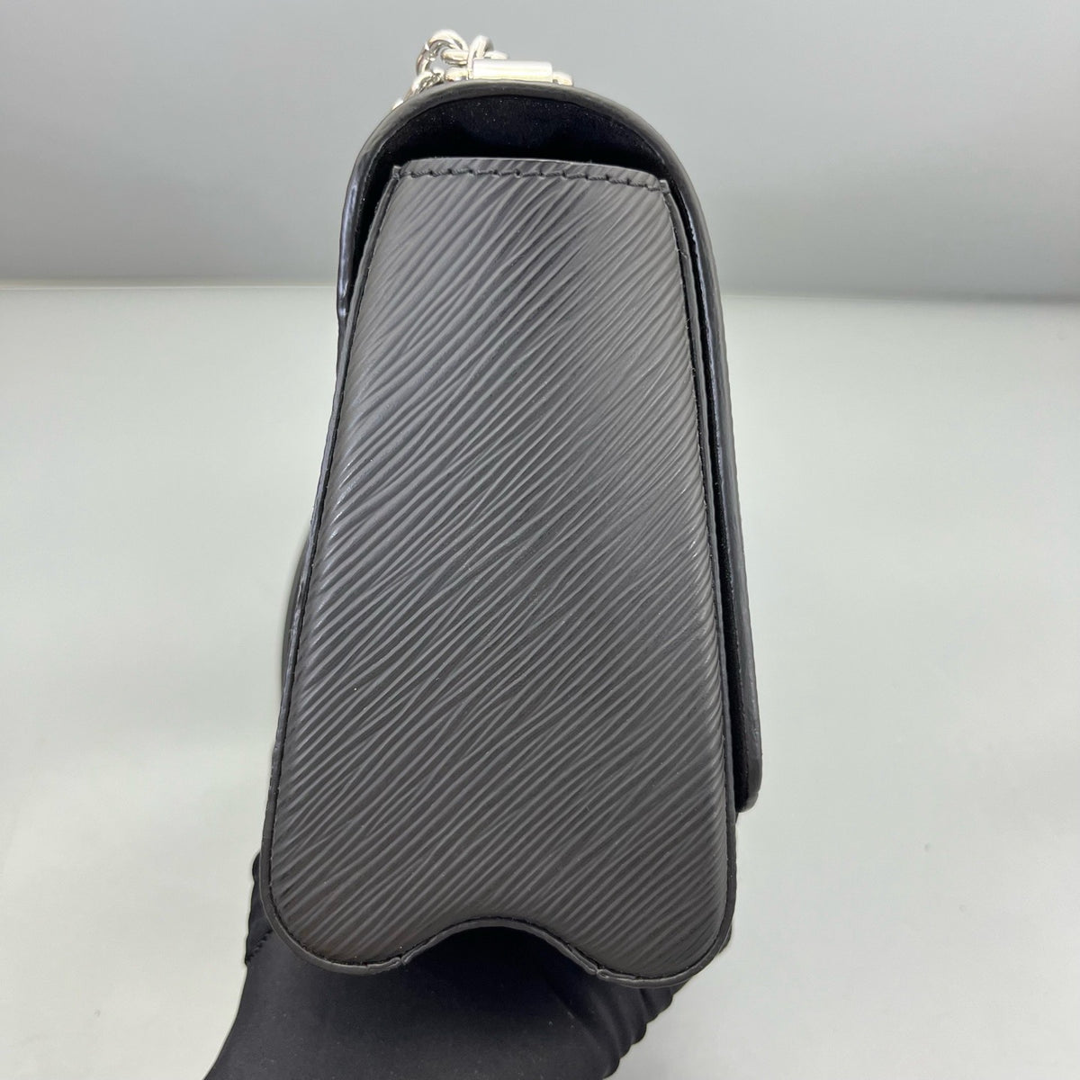 Louis Vuitton - Twist - Leather - Black - (medium)